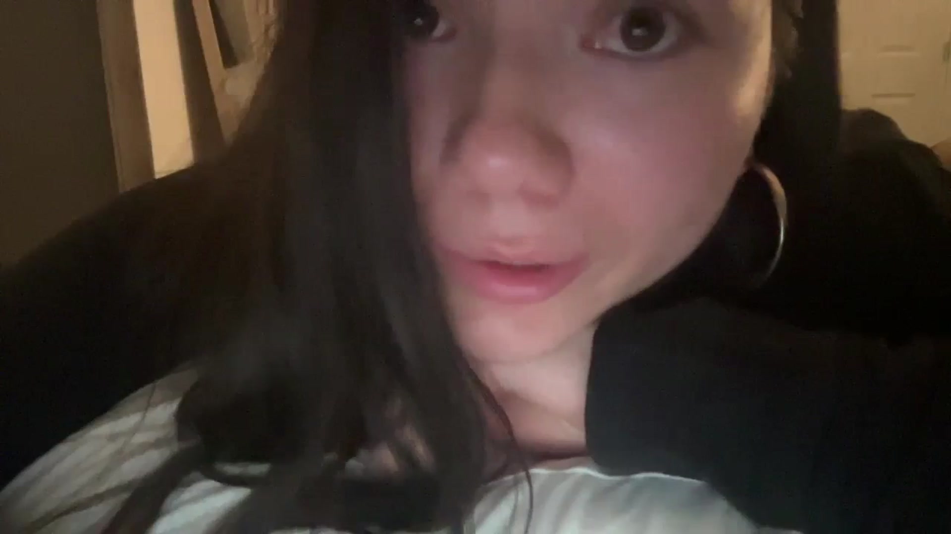 Gallery image thumbnail from imava's myfreecams stream on, 04/08/2024, 10:21 image 6 of 20