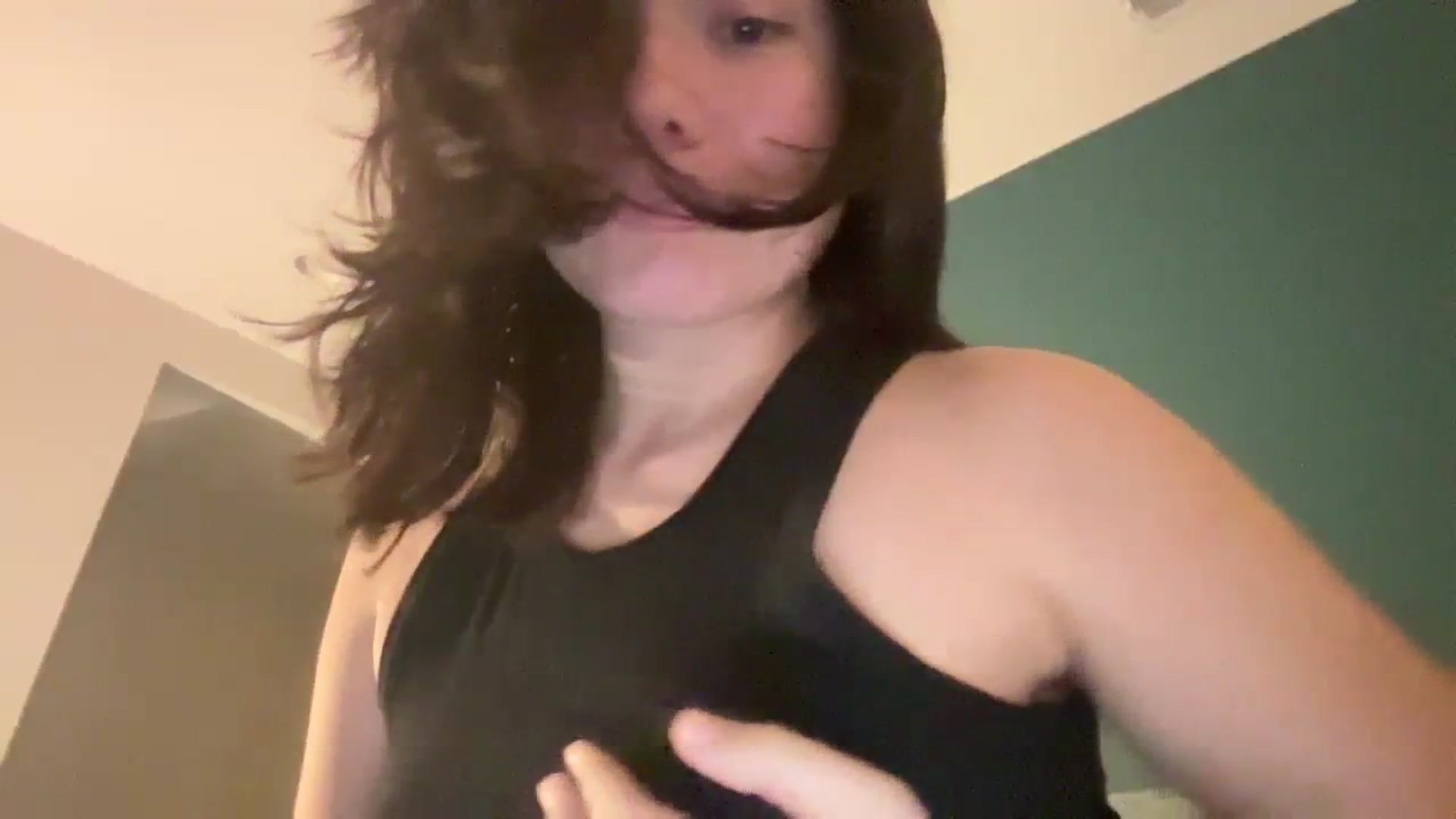 Gallery image thumbnail from imava's myfreecams stream on, 04/11/2024, 06:27 image 12 of 20