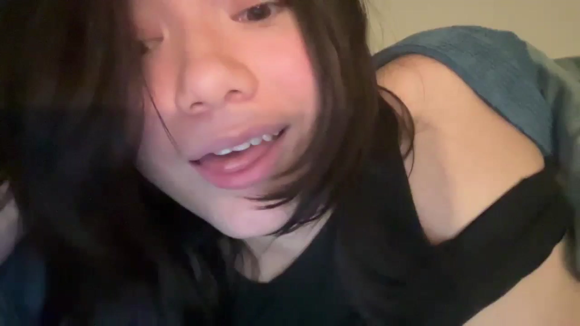 Gallery image thumbnail from imava's myfreecams stream on, 04/11/2024, 09:19 image 18 of 20