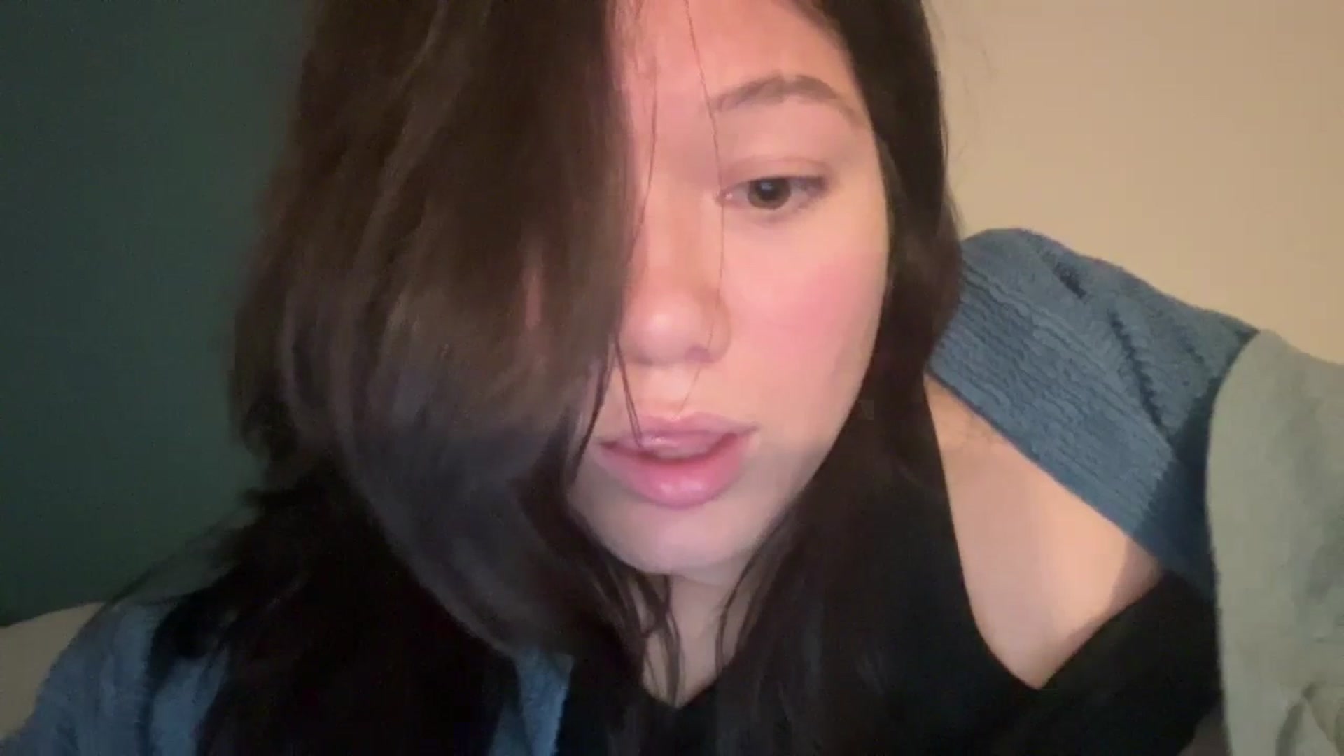 Gallery image thumbnail from imava's myfreecams stream on, 04/11/2024, 09:19 image 19 of 20
