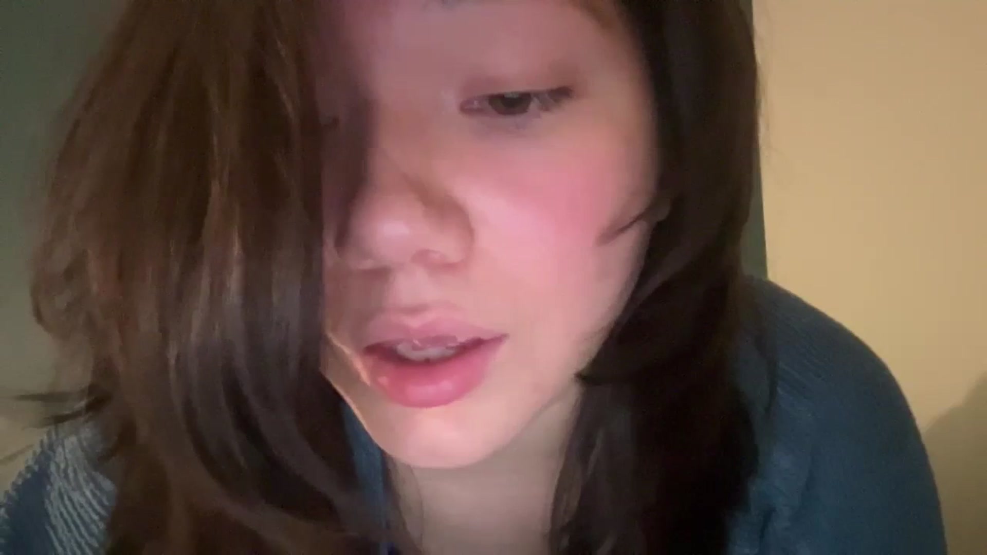 Gallery image thumbnail from imava's myfreecams stream on, 04/11/2024, 09:19 image 11 of 20