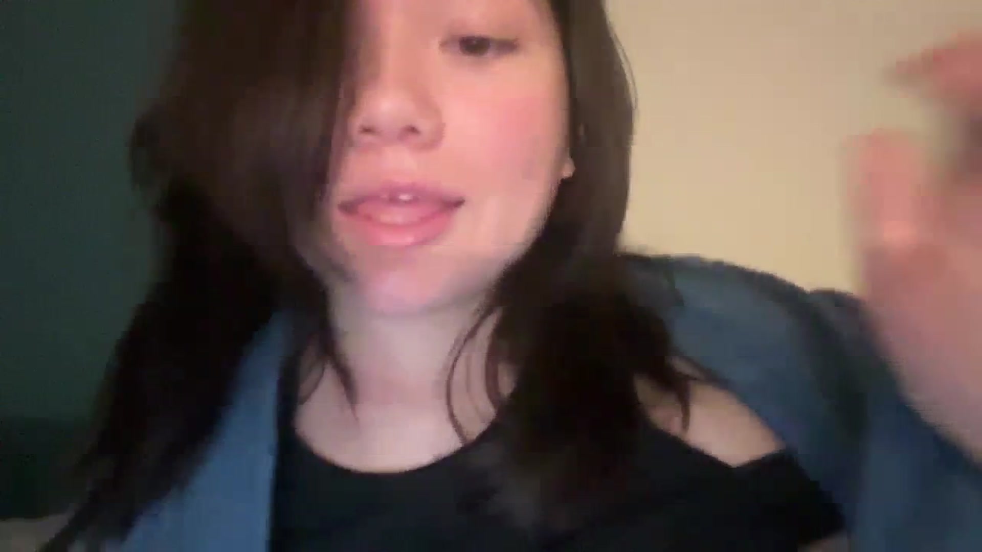 Gallery image thumbnail from imava's myfreecams stream on, 04/11/2024, 09:19 image 12 of 20