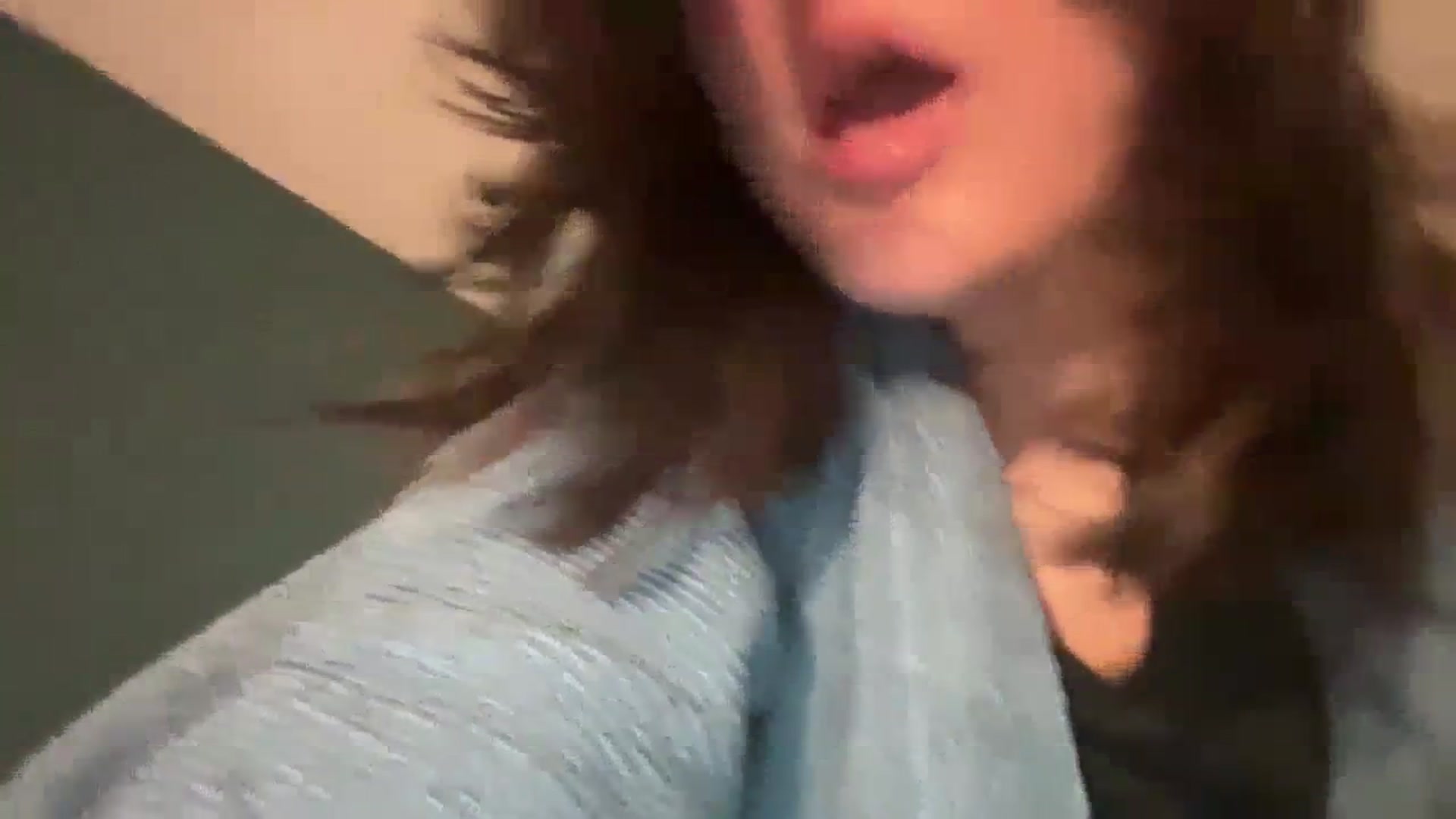 Gallery image thumbnail from imava's myfreecams stream on, 04/11/2024, 09:19 image 7 of 20