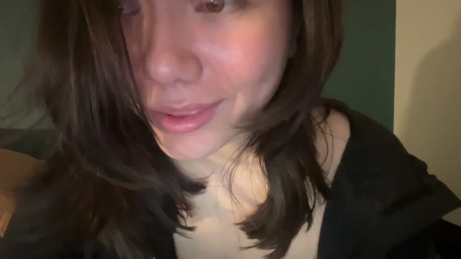 Gallery image thumbnail from imava's myfreecams stream on, 04/12/2024, 08:20 image 1 of 20