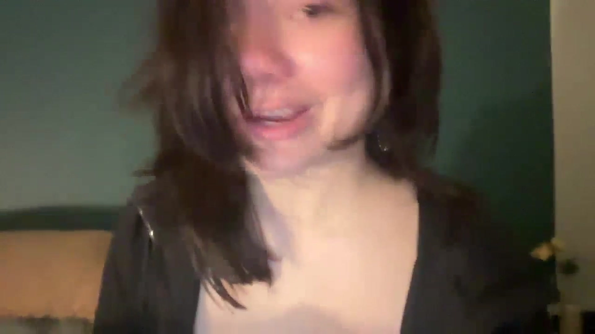 Gallery image thumbnail from imava's myfreecams stream on, 04/12/2024, 08:20 image 16 of 20