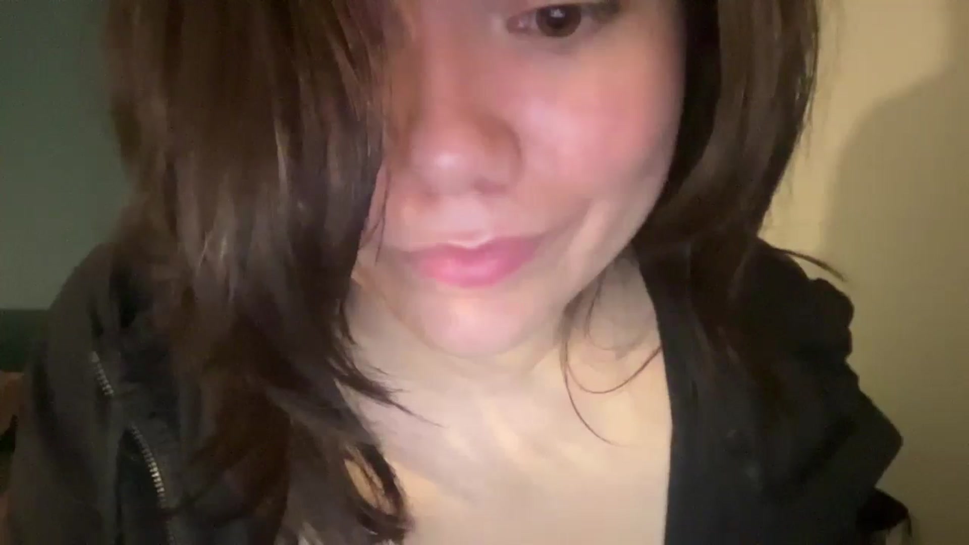 Gallery image thumbnail from imava's myfreecams stream on, 04/12/2024, 09:22 image 15 of 20