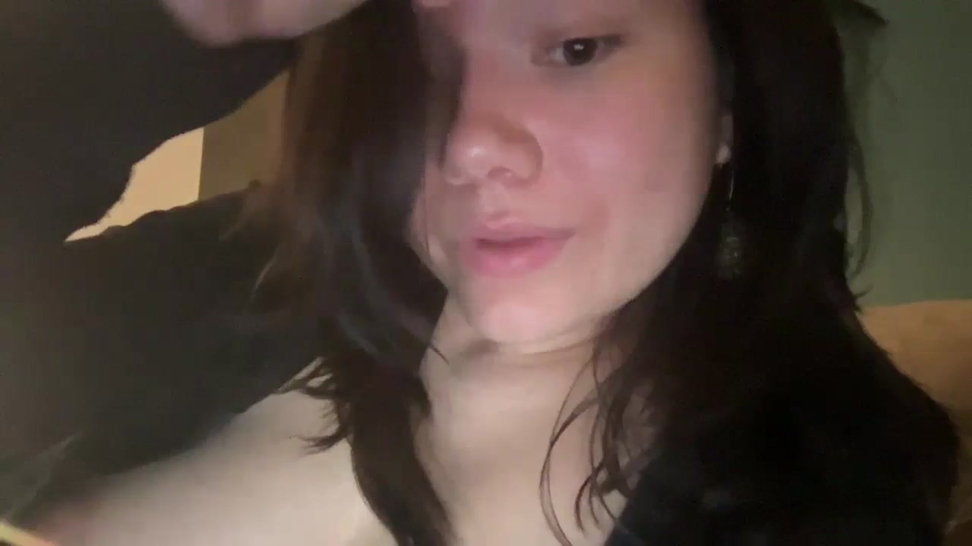 Gallery image thumbnail from imava's myfreecams stream on, 04/12/2024, 09:22 image 14 of 20