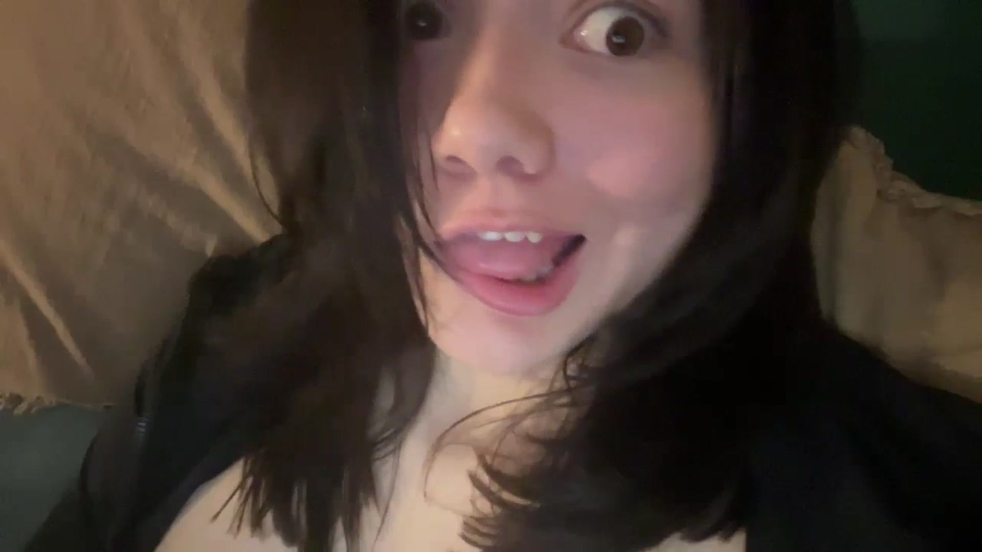Gallery image thumbnail from imava's myfreecams stream on, 04/13/2024, 10:10 image 15 of 20