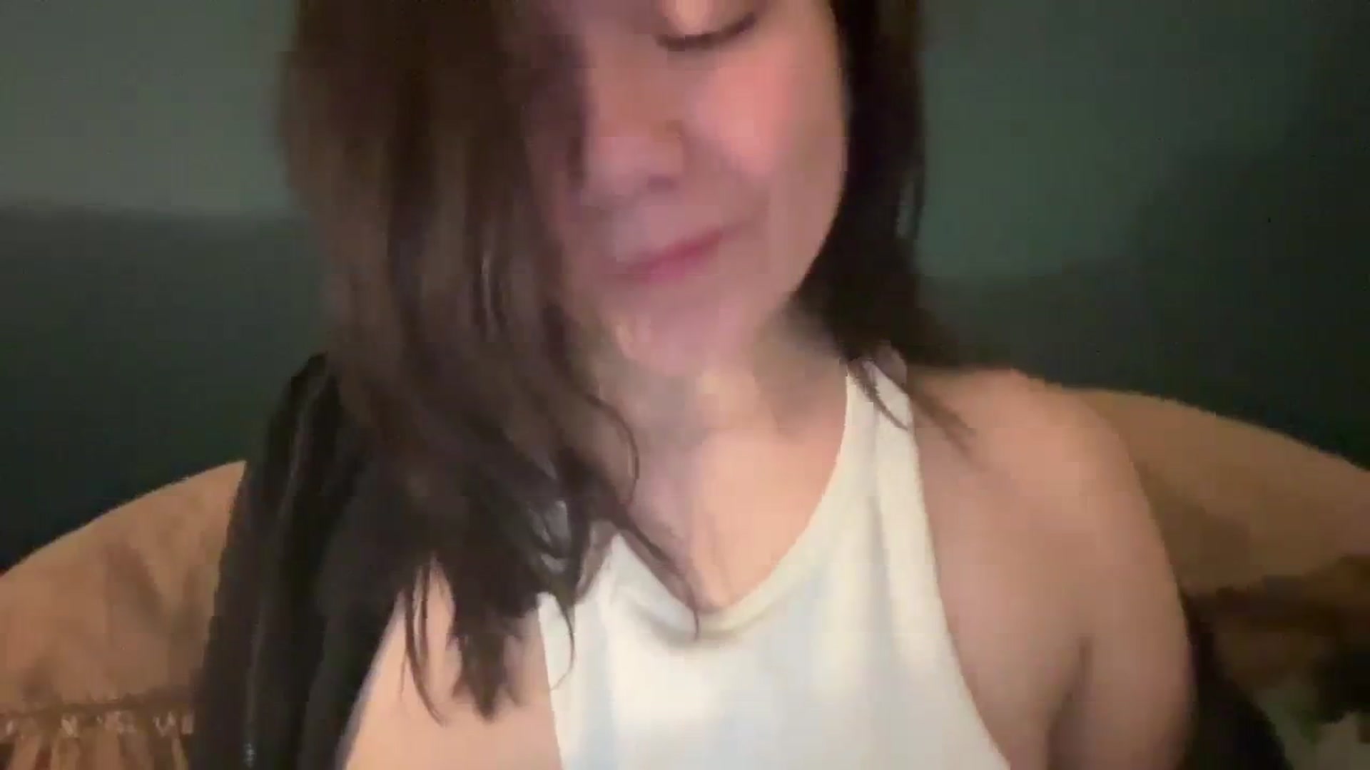 Gallery image thumbnail from imava's myfreecams stream on, 04/14/2024, 08:54 image 9 of 20