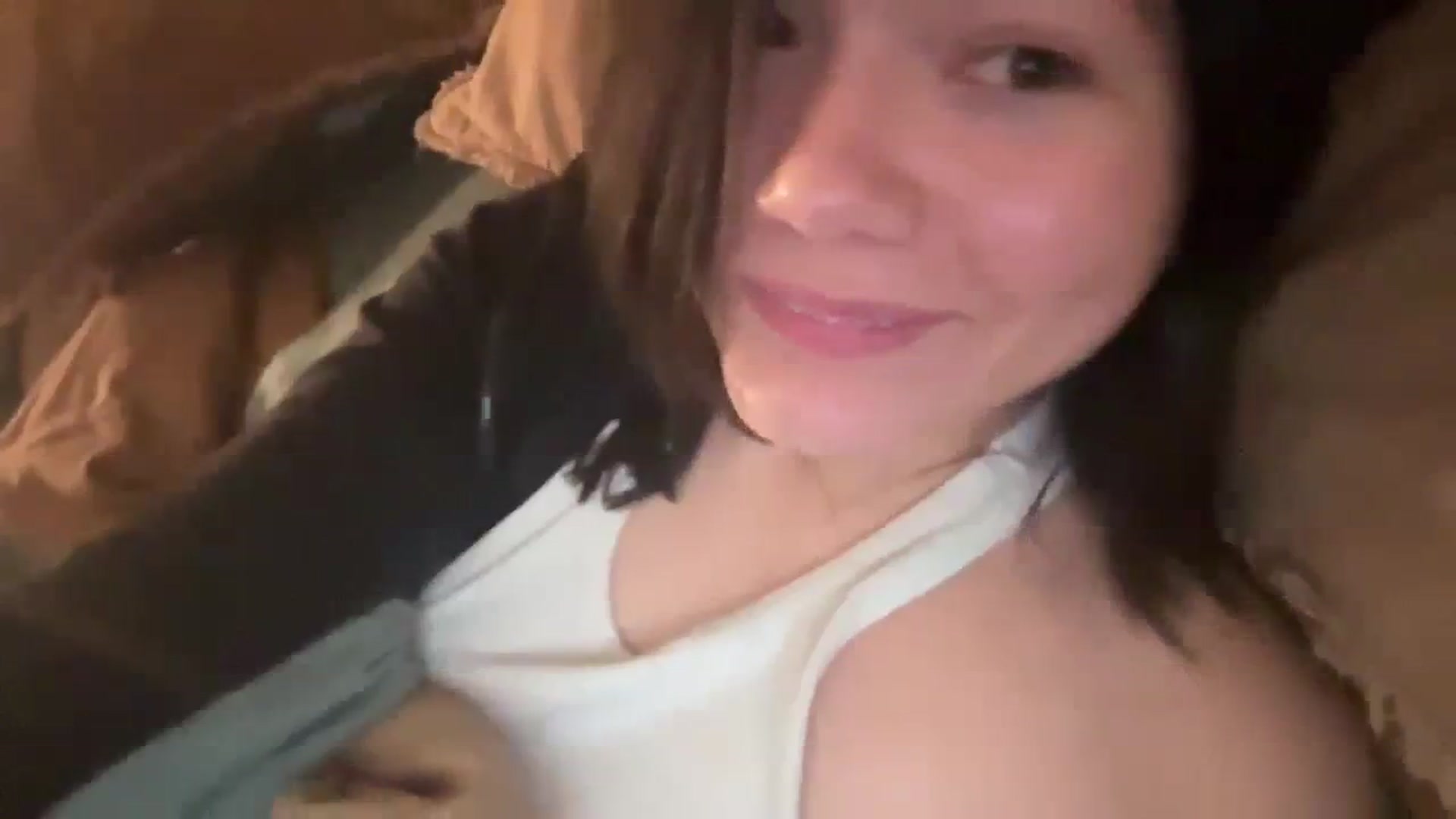 Gallery image thumbnail from imava's myfreecams stream on, 04/14/2024, 08:54 image 5 of 20