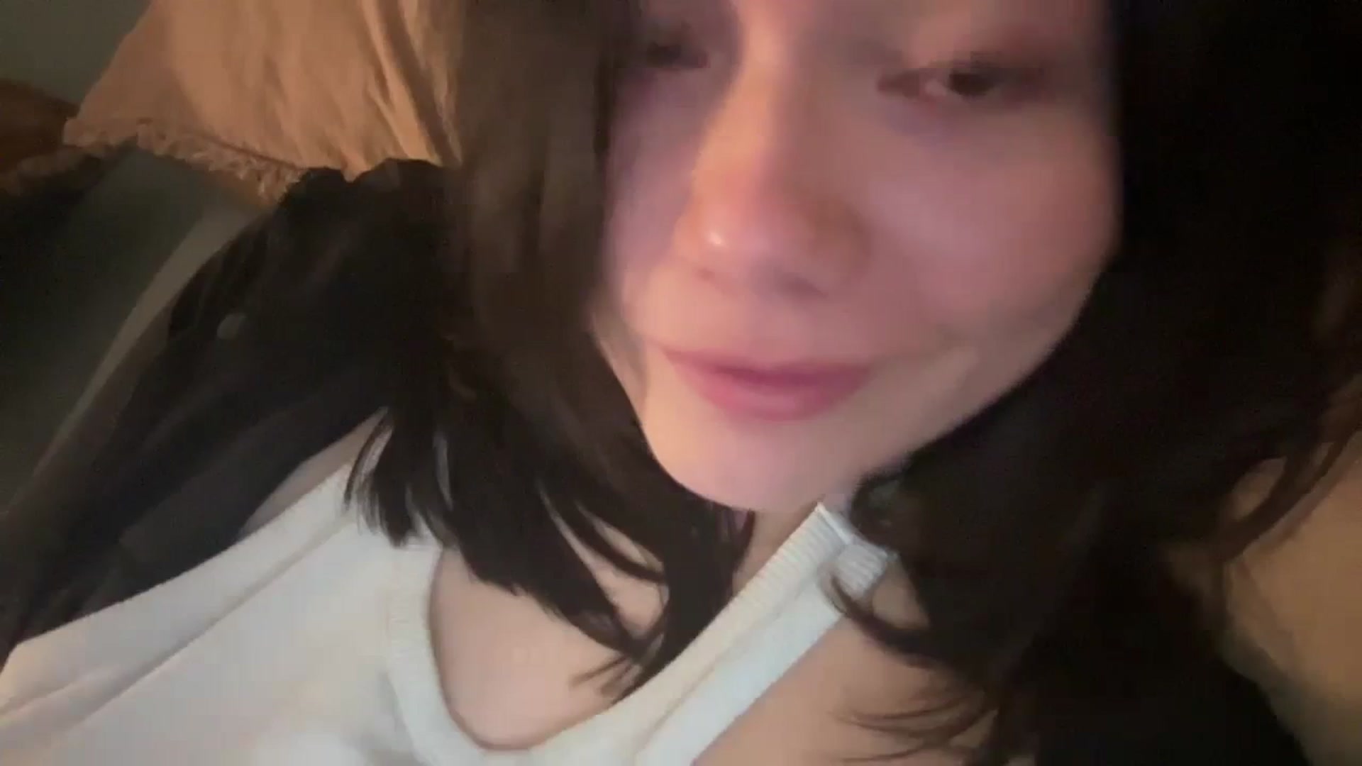 Gallery image thumbnail from imava's myfreecams stream on, 04/14/2024, 08:54 image 17 of 20