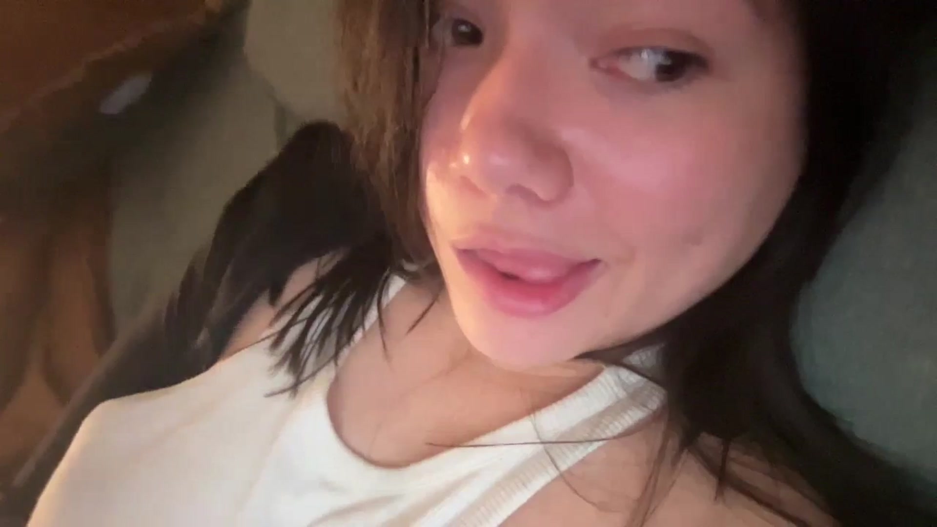 Gallery image thumbnail from imava's myfreecams stream on, 04/14/2024, 10:25 image 13 of 20