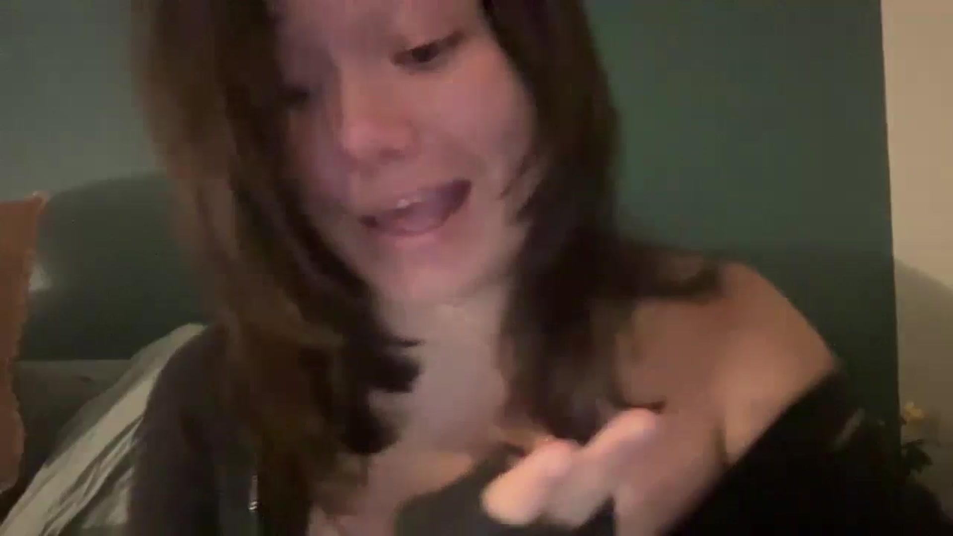 Gallery image thumbnail from imava's myfreecams stream on, 04/24/2024, 22:12 image 10 of 20