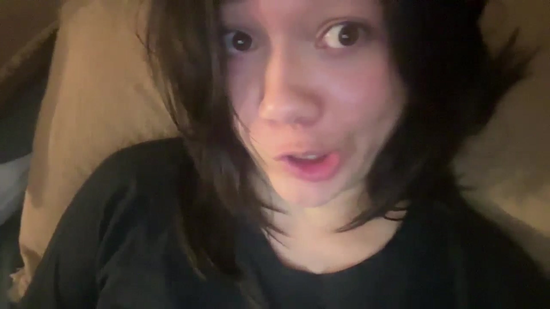 Gallery image thumbnail from imava's myfreecams stream on, 04/25/2024, 07:32 image 20 of 20