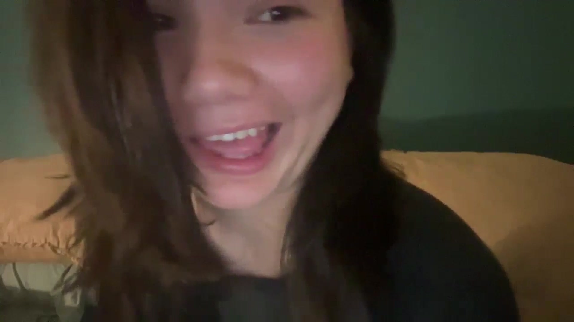 Gallery image thumbnail from imava's myfreecams stream on, 04/25/2024, 07:32 image 2 of 20