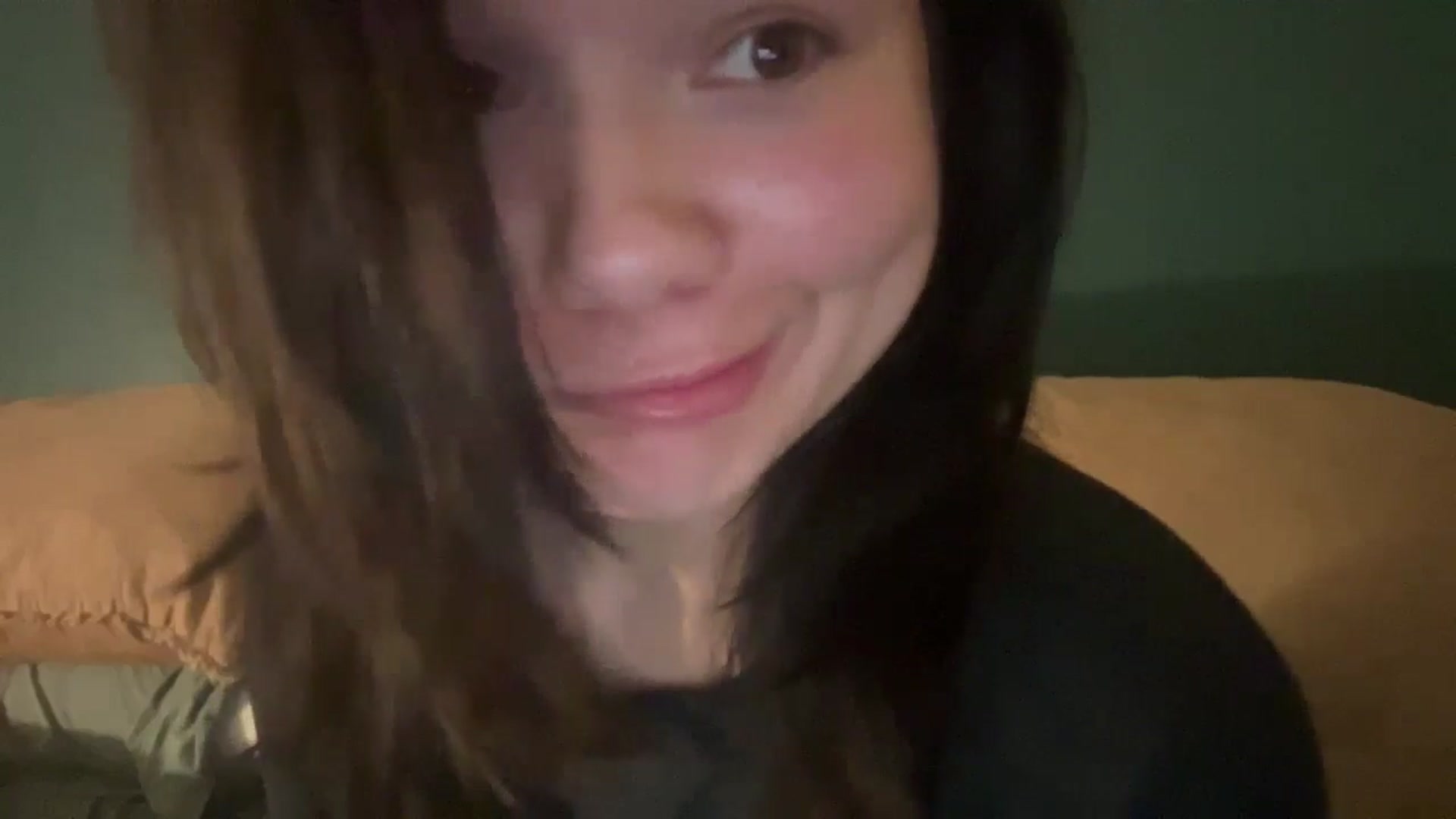 Gallery image thumbnail from imava's myfreecams stream on, 04/25/2024, 07:32 image 3 of 20