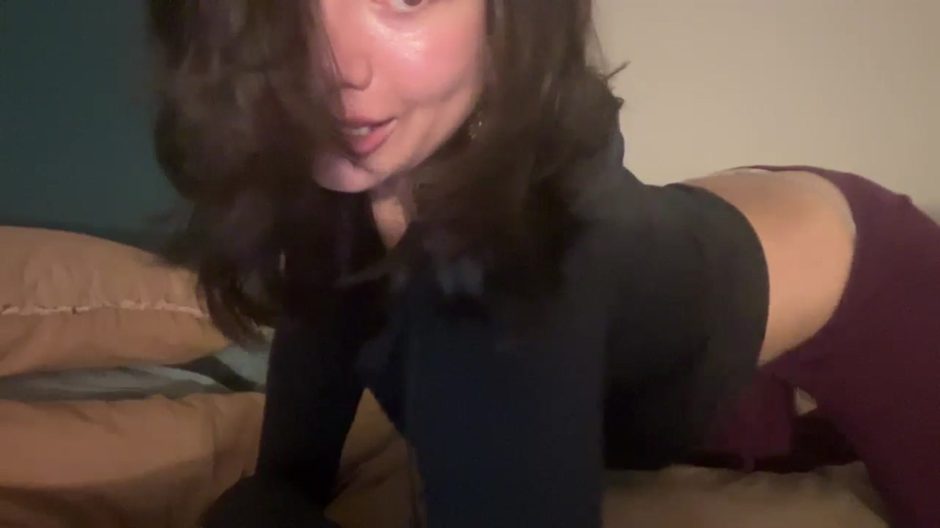 Gallery image thumbnail from imava's myfreecams stream on, 04/26/2024, 19:53 image 2 of 20