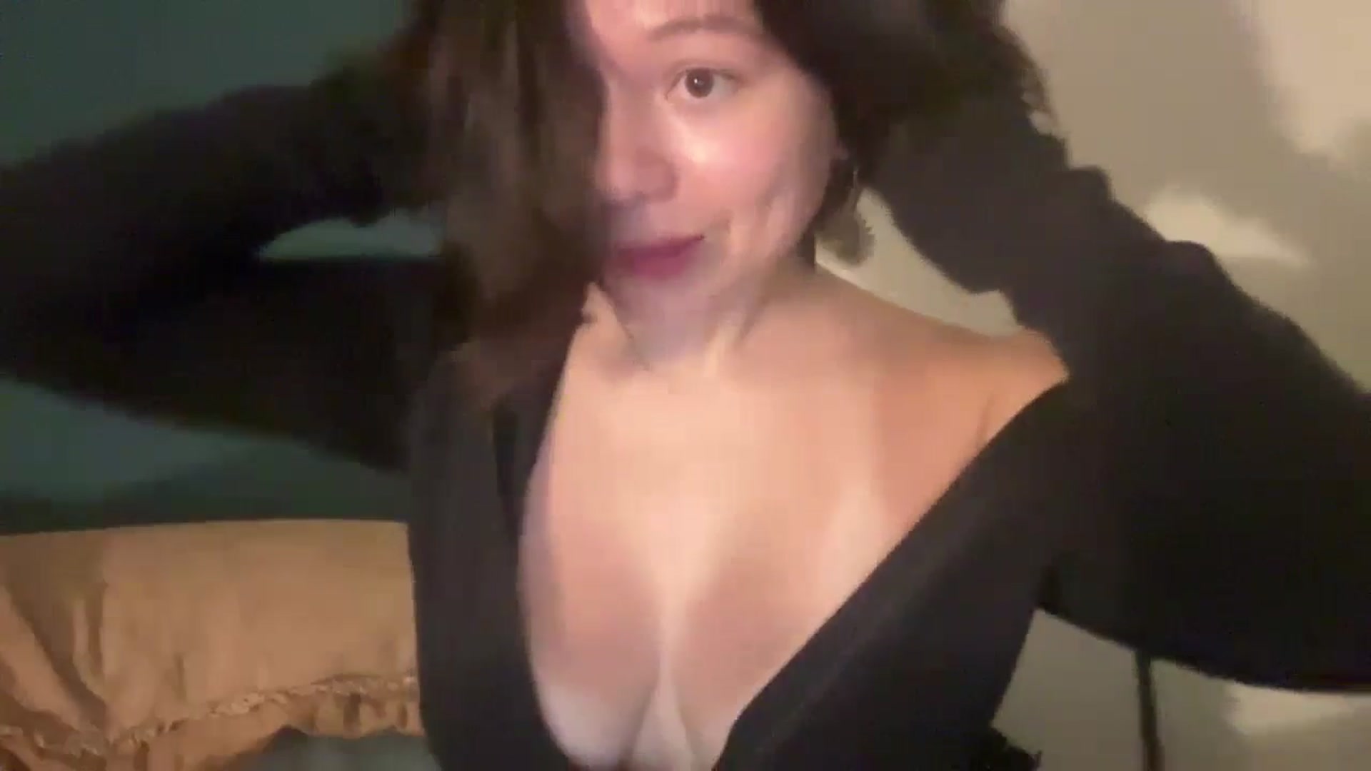 Gallery image thumbnail from imava's myfreecams stream on, 04/26/2024, 19:53 image 13 of 20