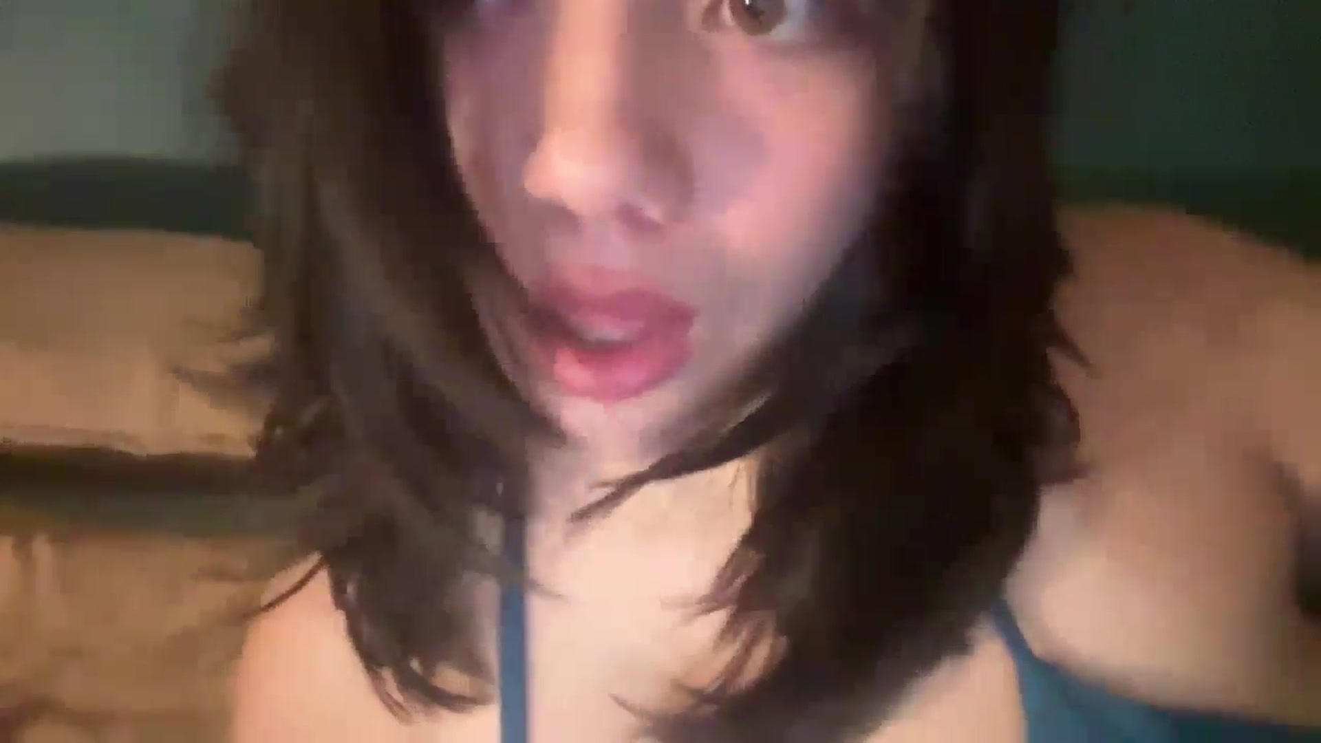 Gallery image thumbnail from imava's myfreecams stream on, 04/27/2024, 18:23 image 18 of 20