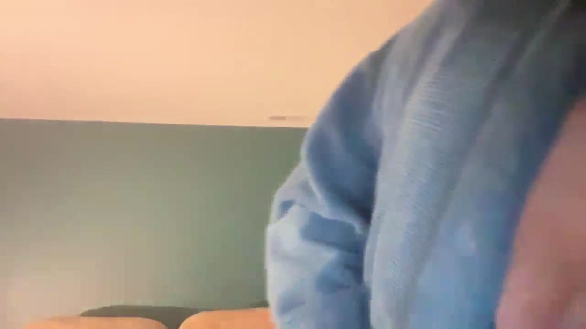 Gallery image thumbnail from imava's myfreecams stream on, 04/27/2024, 18:23 image 15 of 20