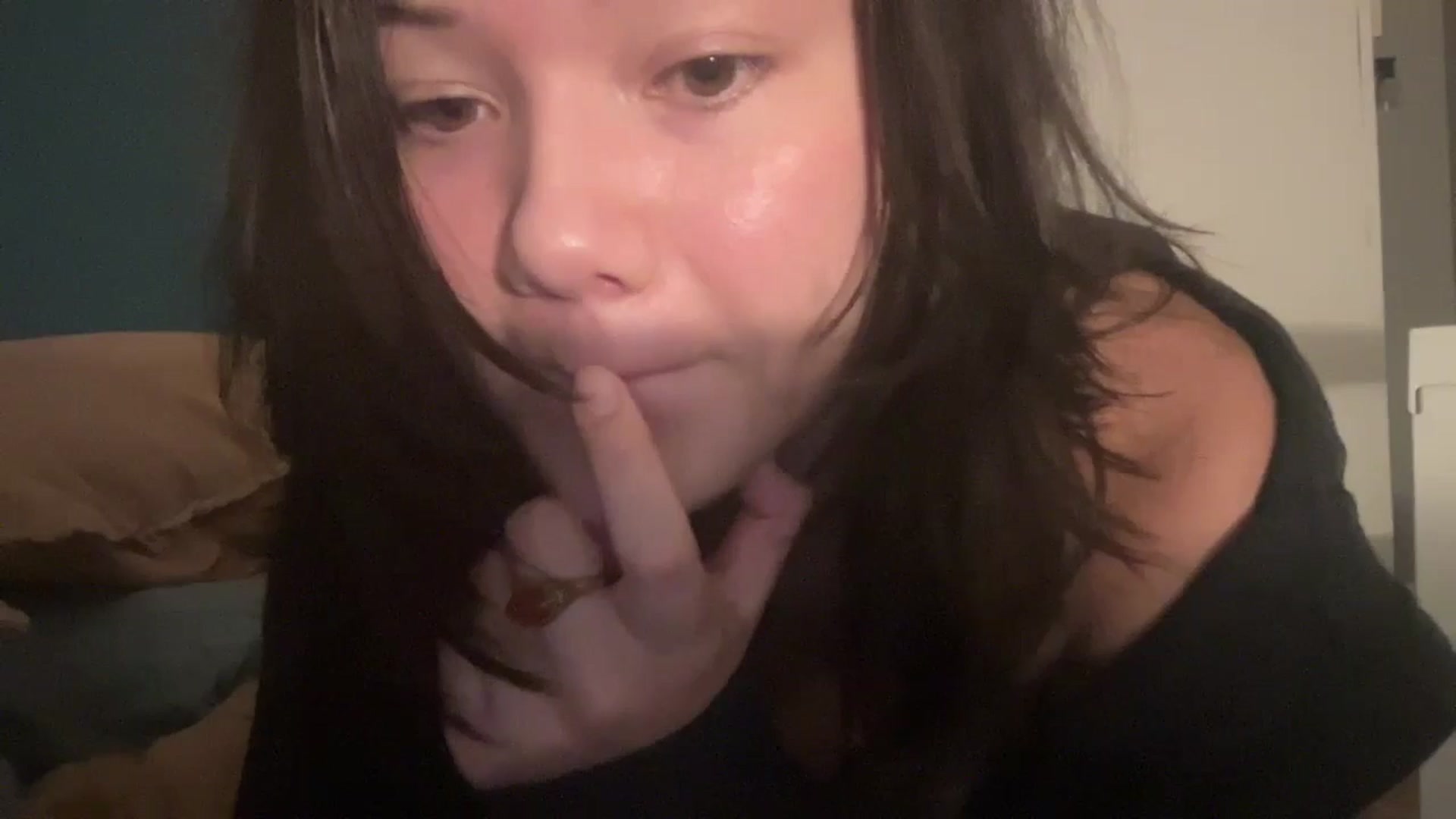 Gallery image thumbnail from imava's myfreecams stream on, 04/27/2024, 19:01 image 9 of 20