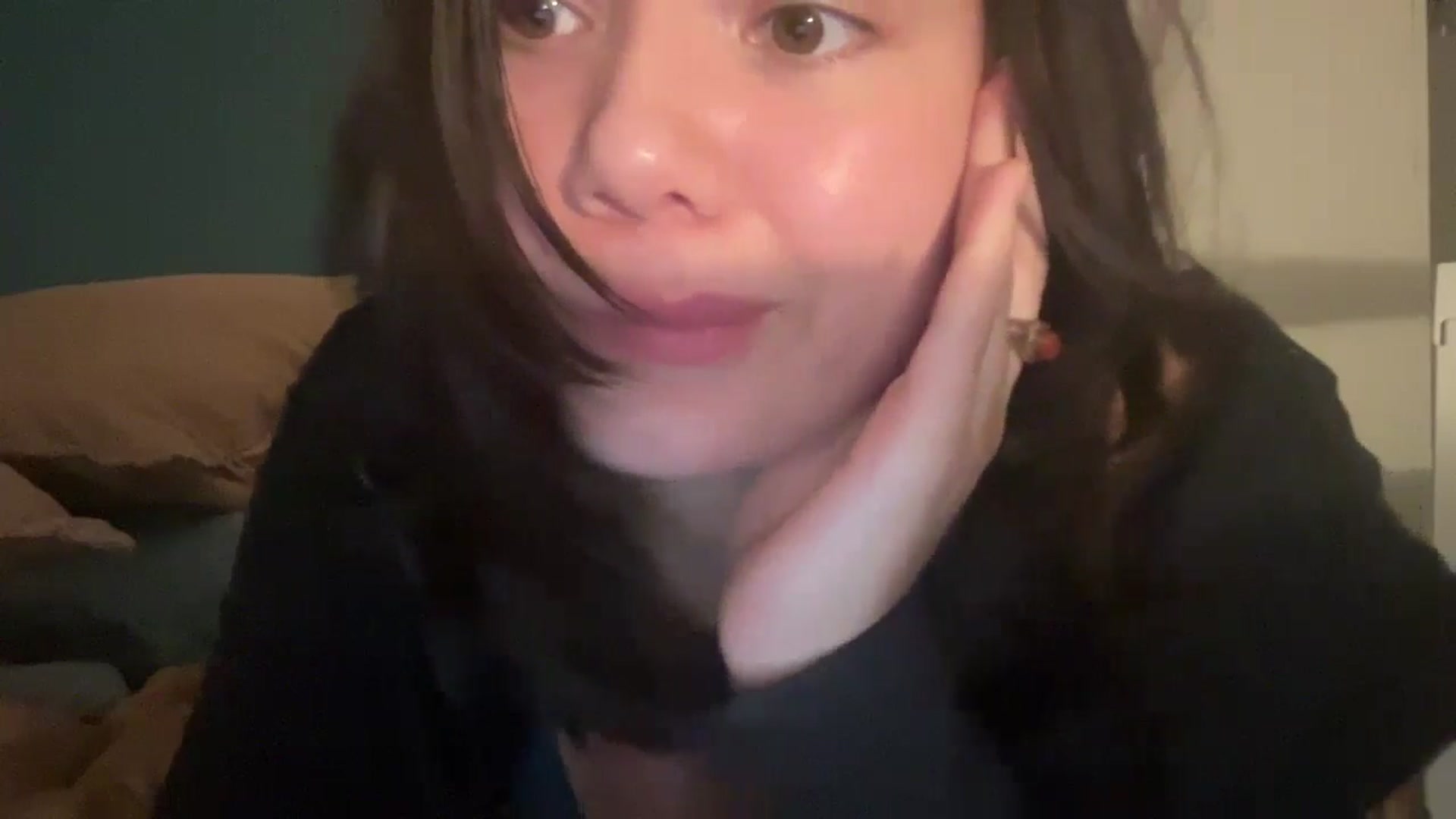 Gallery image thumbnail from imava's myfreecams stream on, 04/27/2024, 19:01 image 16 of 20