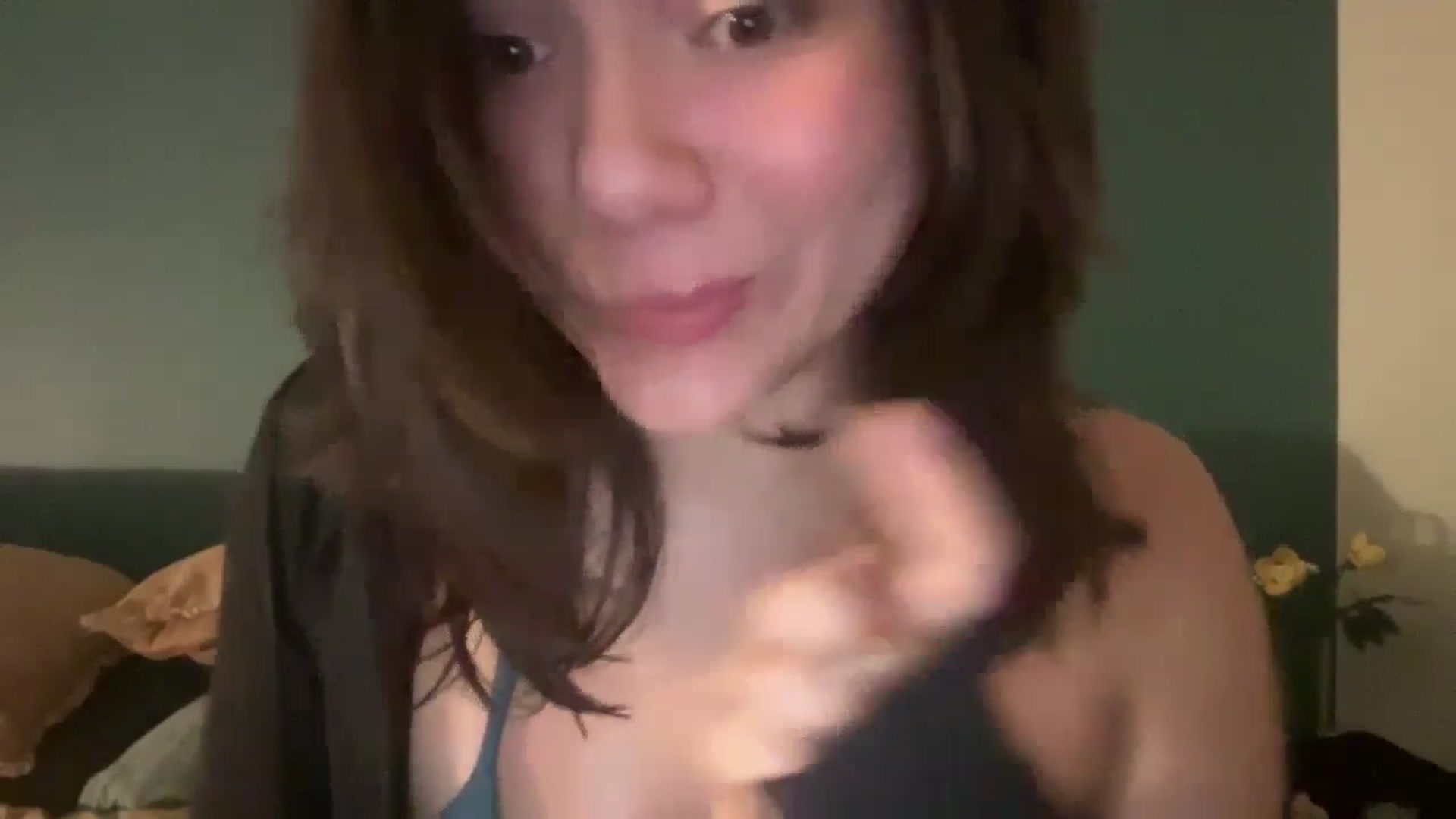 Gallery image thumbnail from imava's myfreecams stream on, 04/27/2024, 19:31 image 15 of 20