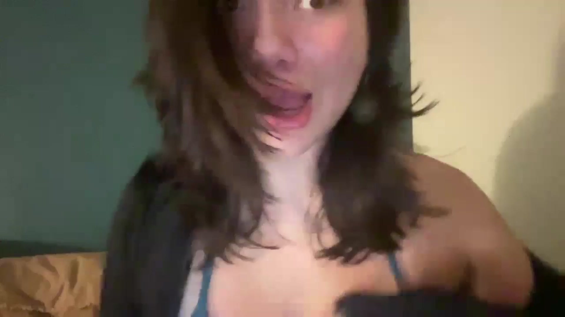 Gallery image thumbnail from imava's myfreecams stream on, 04/27/2024, 19:31 image 2 of 20