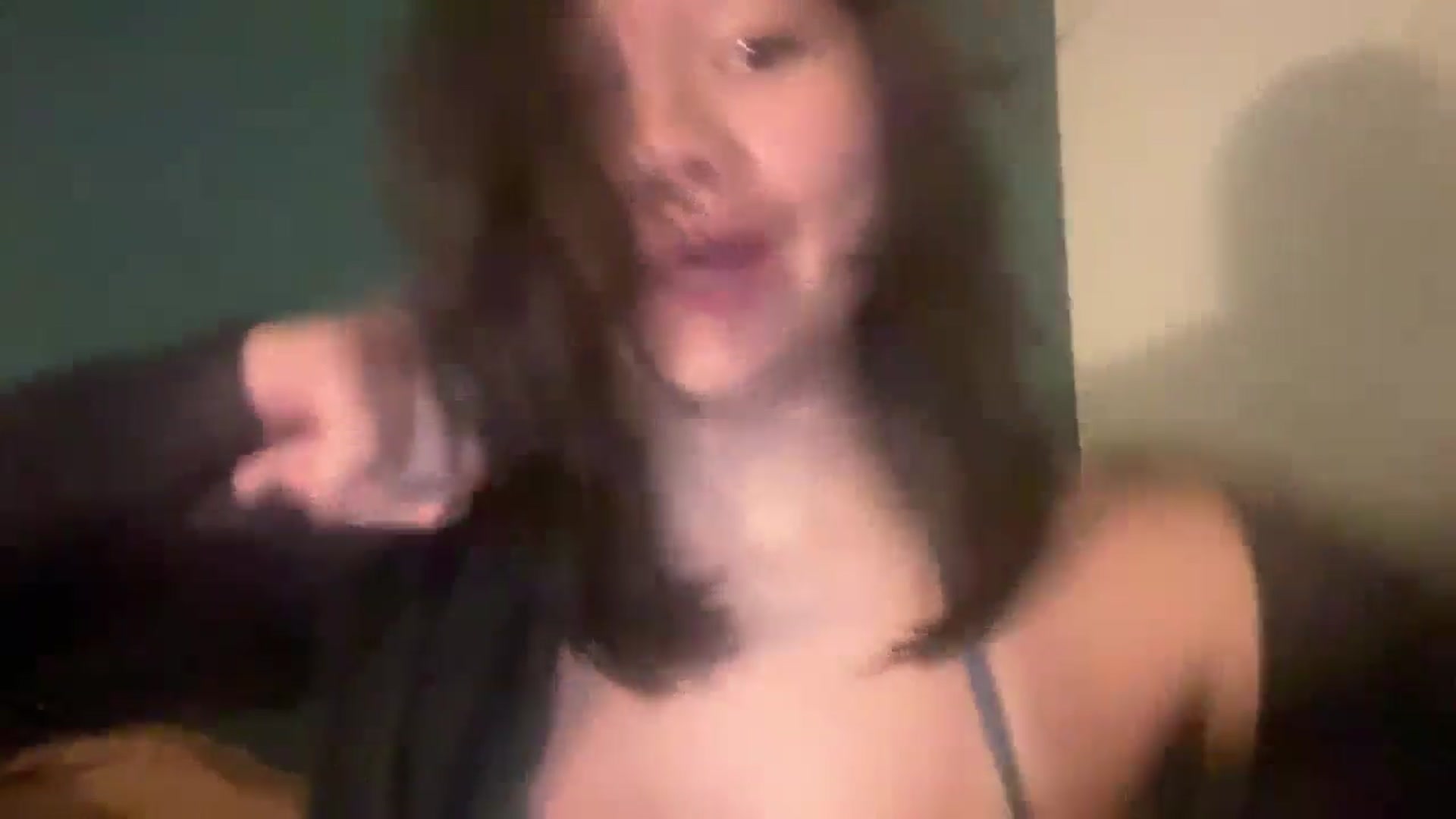 Gallery image thumbnail from imava's myfreecams stream on, 04/28/2024, 05:48 image 7 of 20