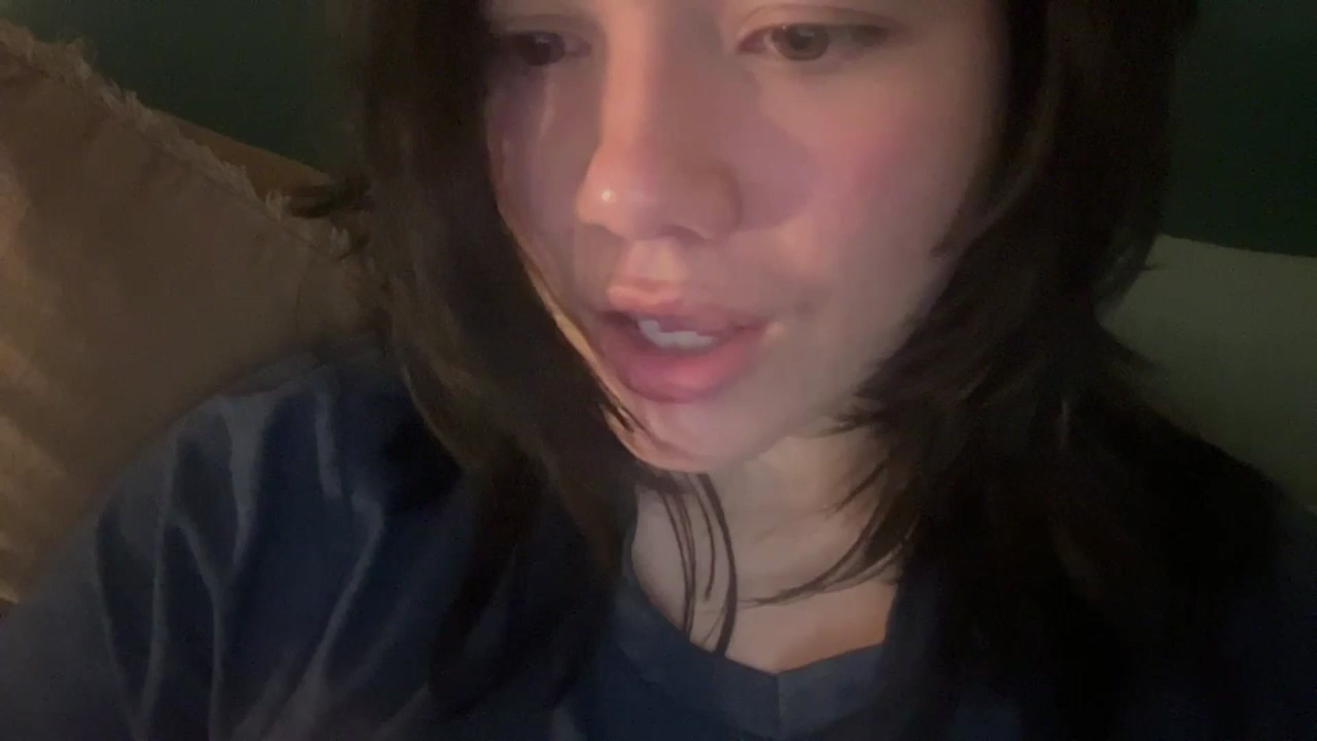 Gallery image thumbnail from imava's myfreecams stream on, 04/29/2024, 07:14 image 15 of 20