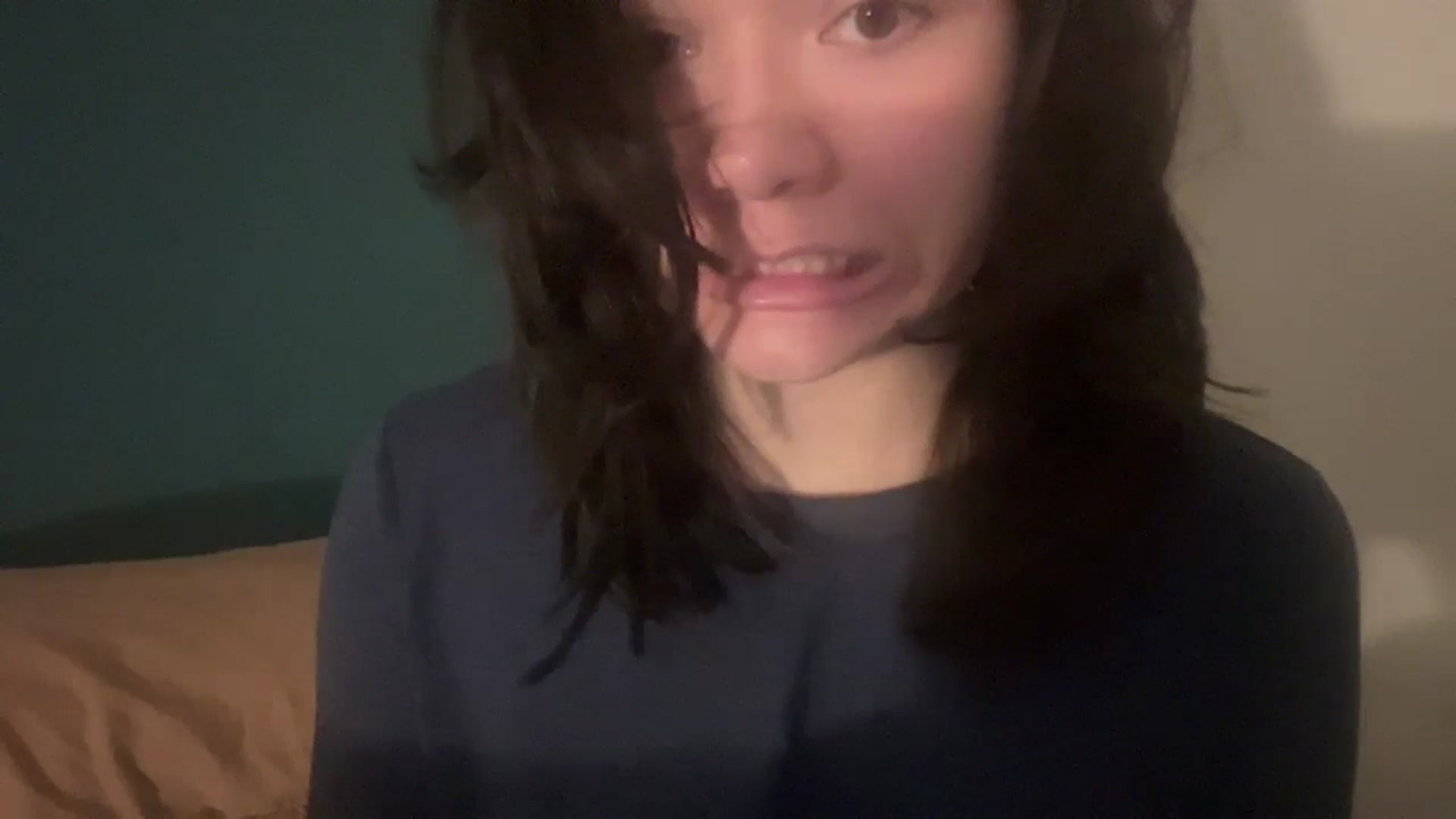 Gallery image thumbnail from imava's myfreecams stream on, 04/29/2024, 19:34 image 16 of 20