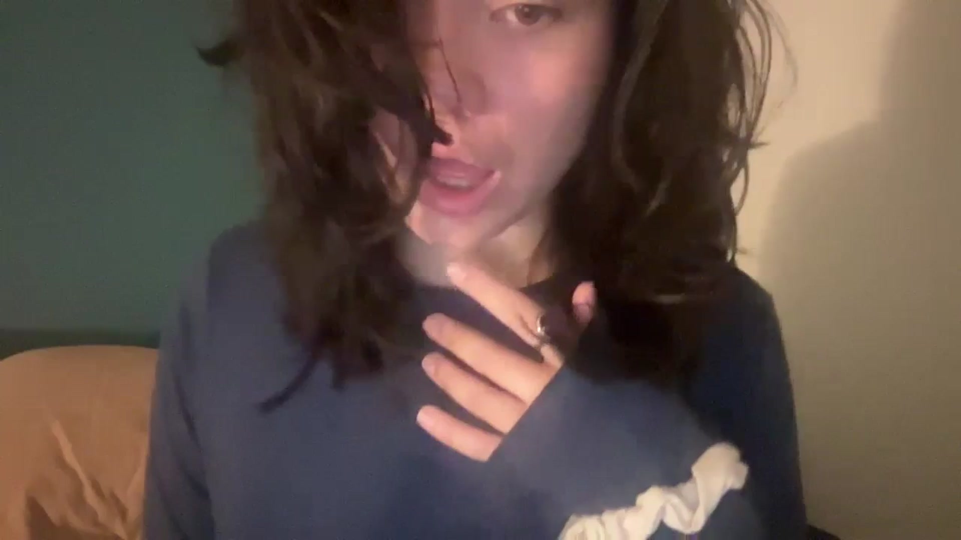 Gallery image thumbnail from imava's myfreecams stream on, 04/29/2024, 19:34 image 6 of 20