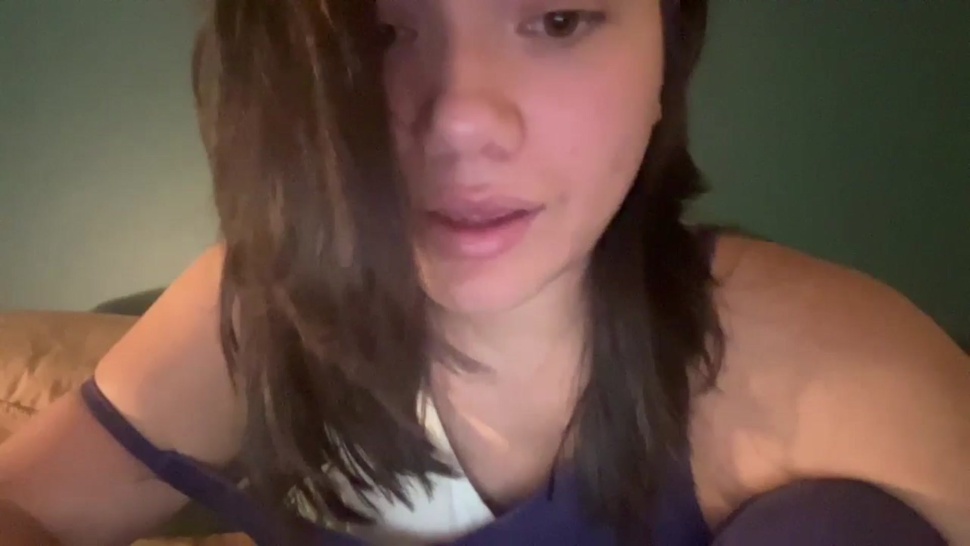 Gallery image thumbnail from imava's myfreecams stream on, 04/30/2024, 23:04 image 17 of 20