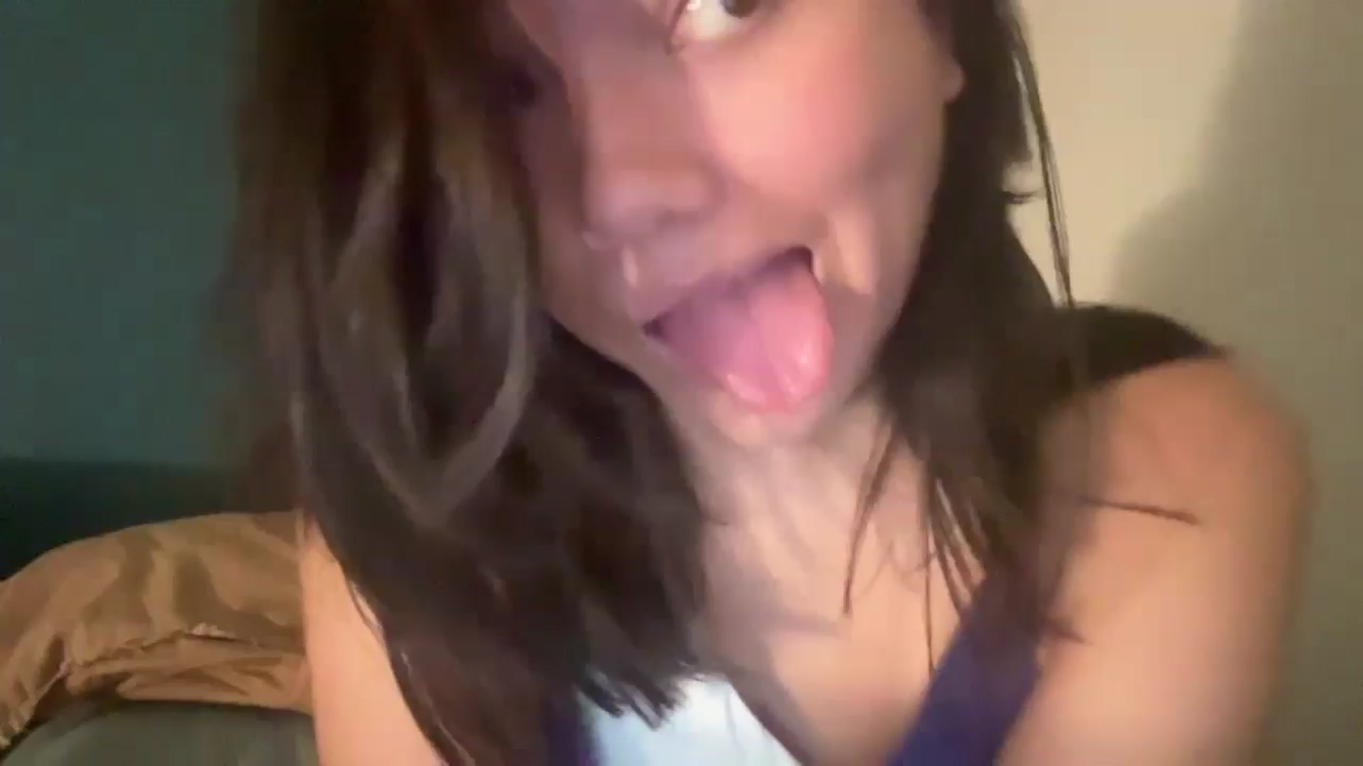 Gallery image thumbnail from imava's myfreecams stream on, 04/30/2024, 23:04 image 10 of 20