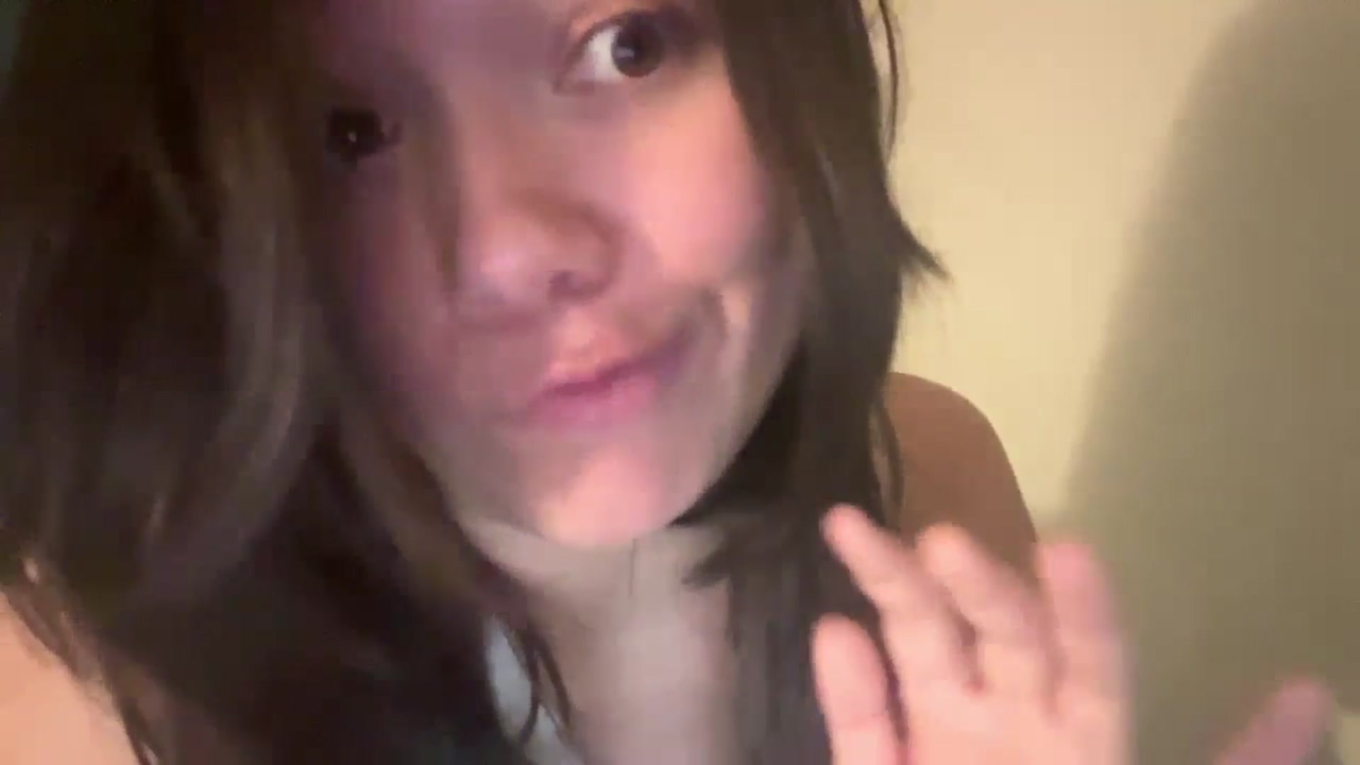 Gallery image thumbnail from imava's myfreecams stream on, 04/30/2024, 23:04 image 5 of 20