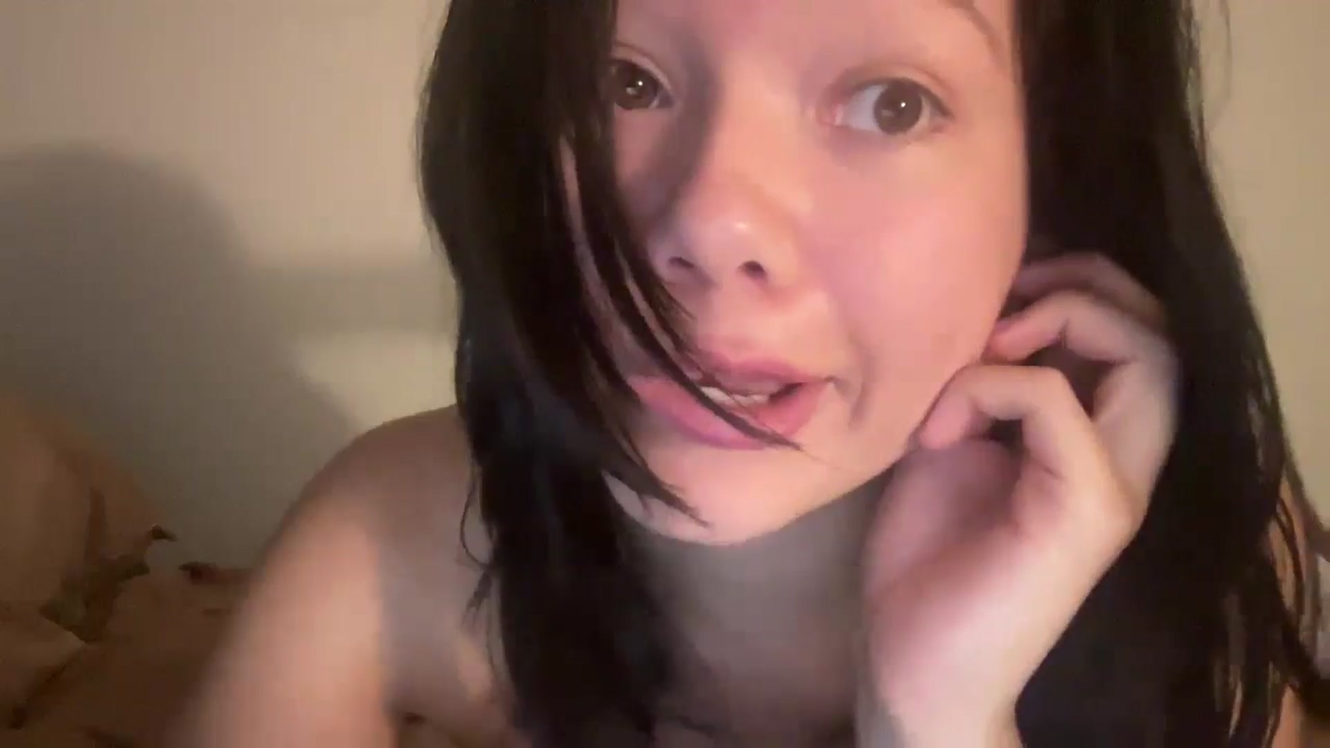 Gallery image thumbnail from imava's myfreecams stream on, 05/02/2024, 22:26 image 10 of 20
