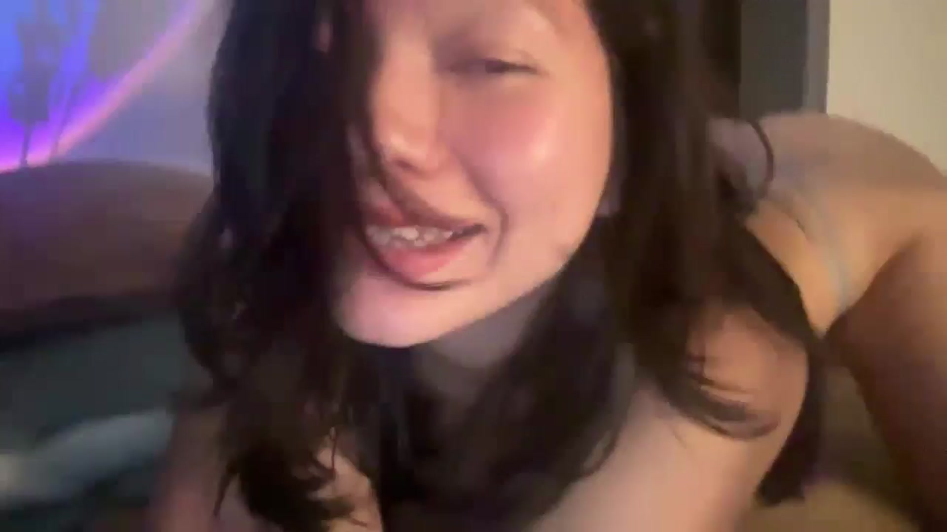 Gallery image thumbnail from imava's myfreecams stream on, 05/03/2024, 07:40 image 11 of 20