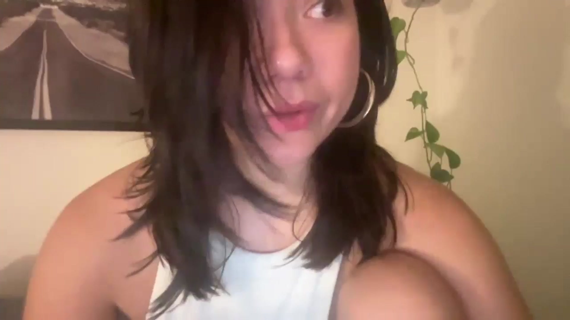 Gallery image thumbnail from imava's myfreecams stream on, 05/04/2024, 08:09 image 7 of 20