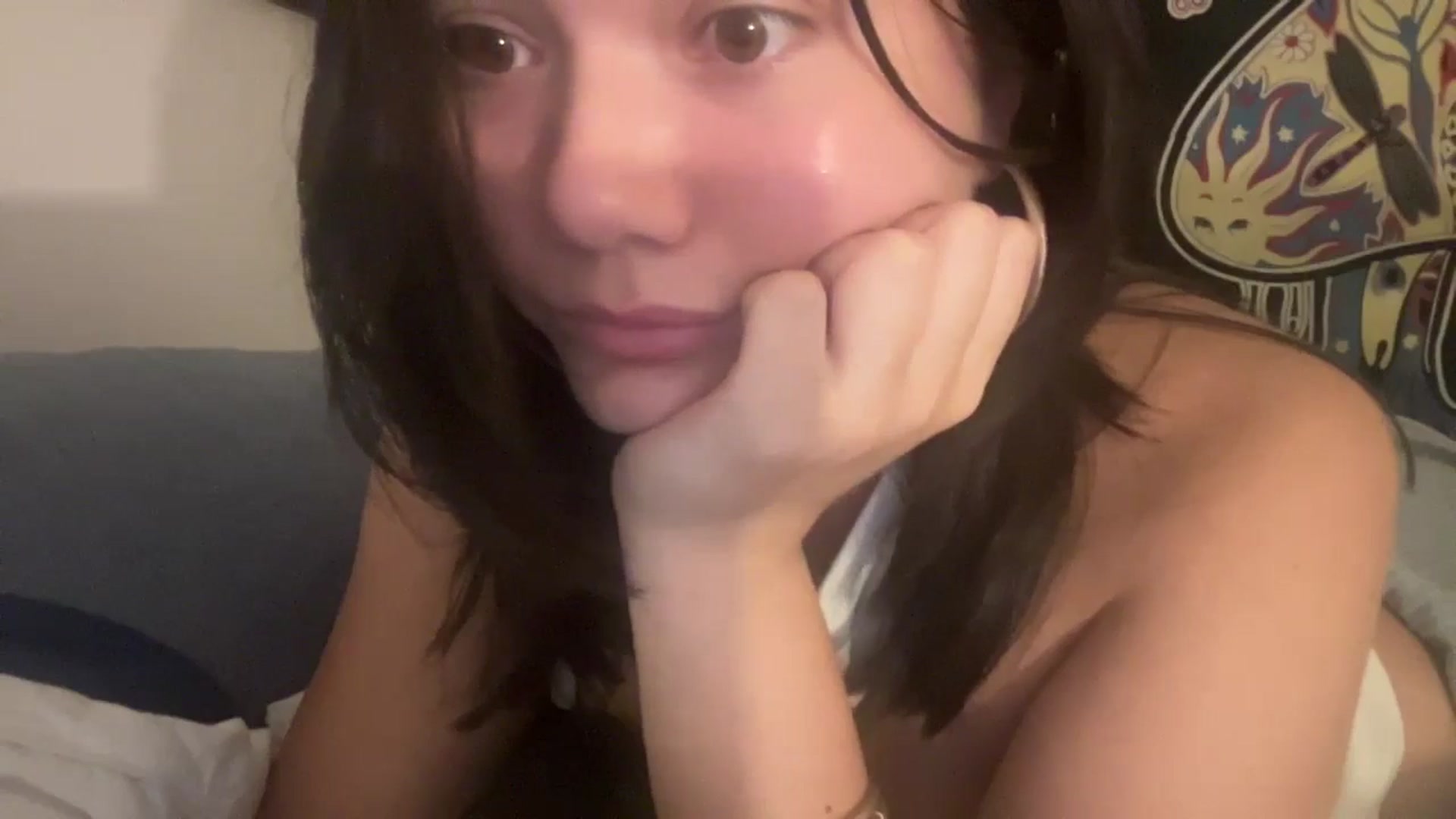 Gallery image thumbnail from imava's myfreecams stream on, 05/04/2024, 08:46 image 19 of 20