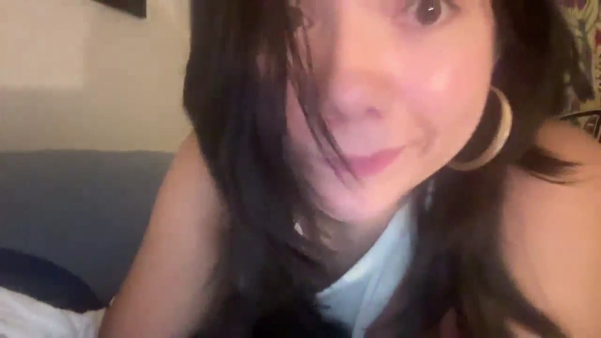 Gallery image thumbnail from imava's myfreecams stream on, 05/04/2024, 08:46 image 18 of 20