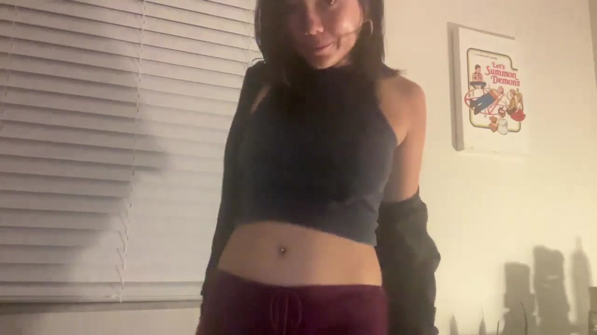 Gallery image thumbnail from imava's myfreecams stream on, 05/05/2024, 09:20 image 11 of 20