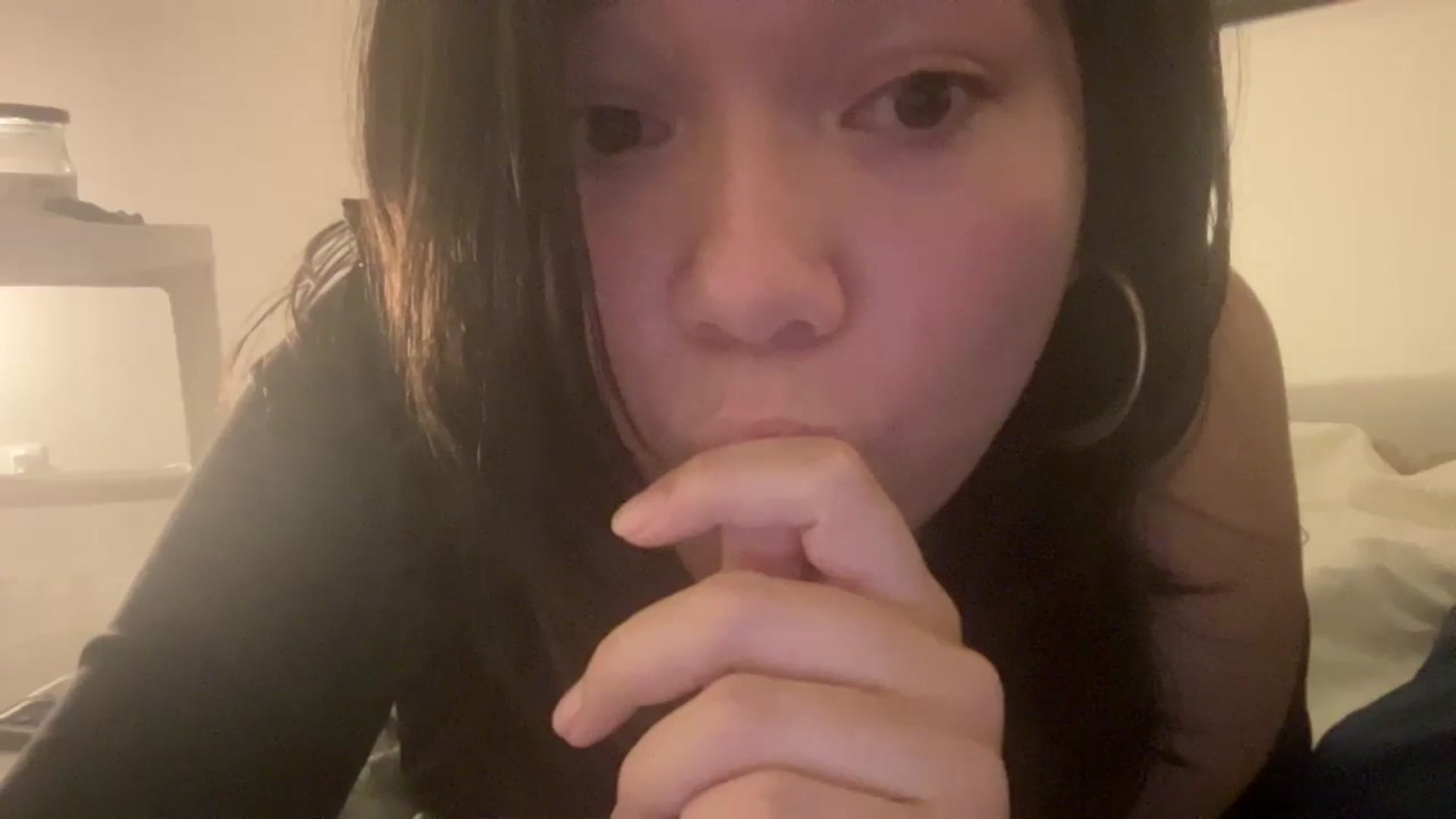 Gallery image thumbnail from imava's myfreecams stream on, 05/05/2024, 09:20 image 14 of 20