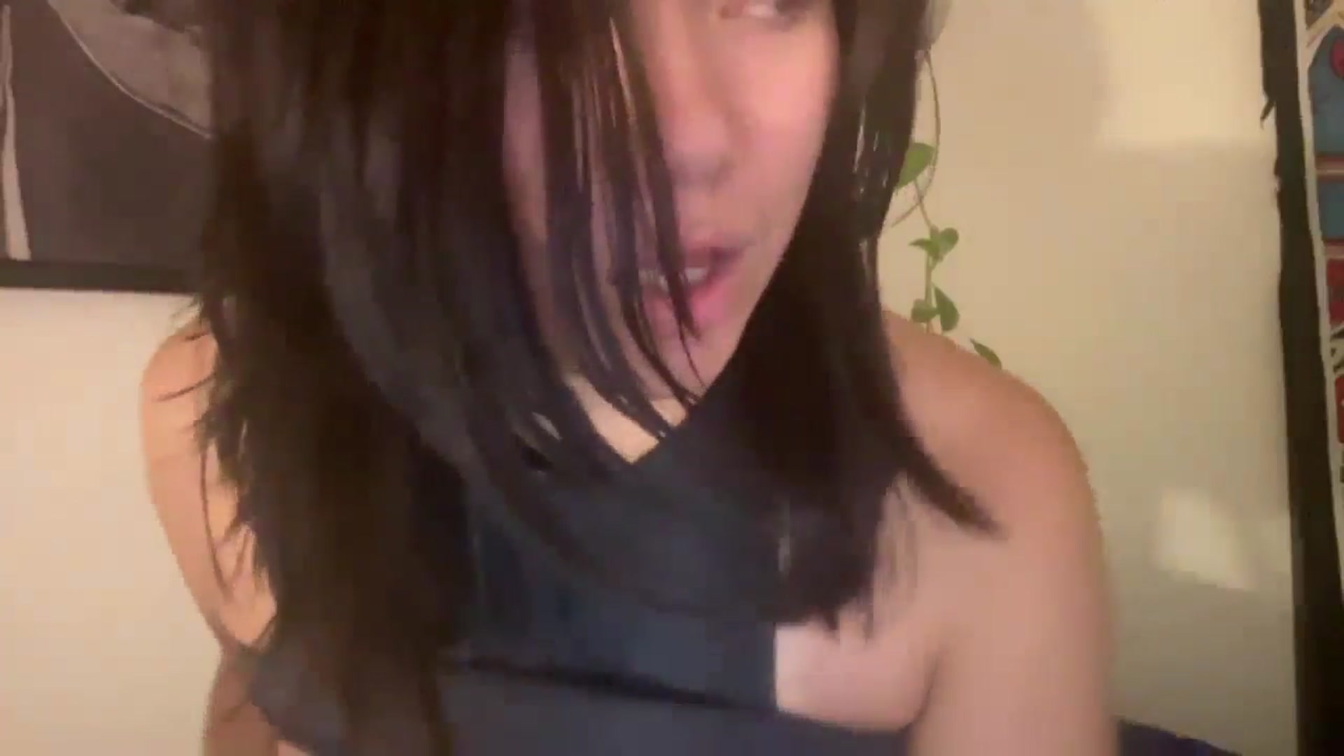 Gallery image thumbnail from imava's myfreecams stream on, 05/05/2024, 11:30 image 18 of 20