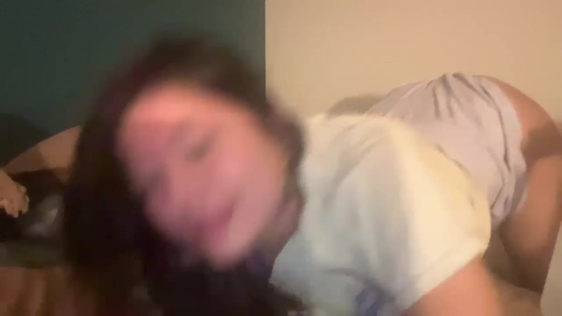 Gallery image thumbnail from imava's myfreecams stream on, 05/06/2024, 01:46 image 11 of 20