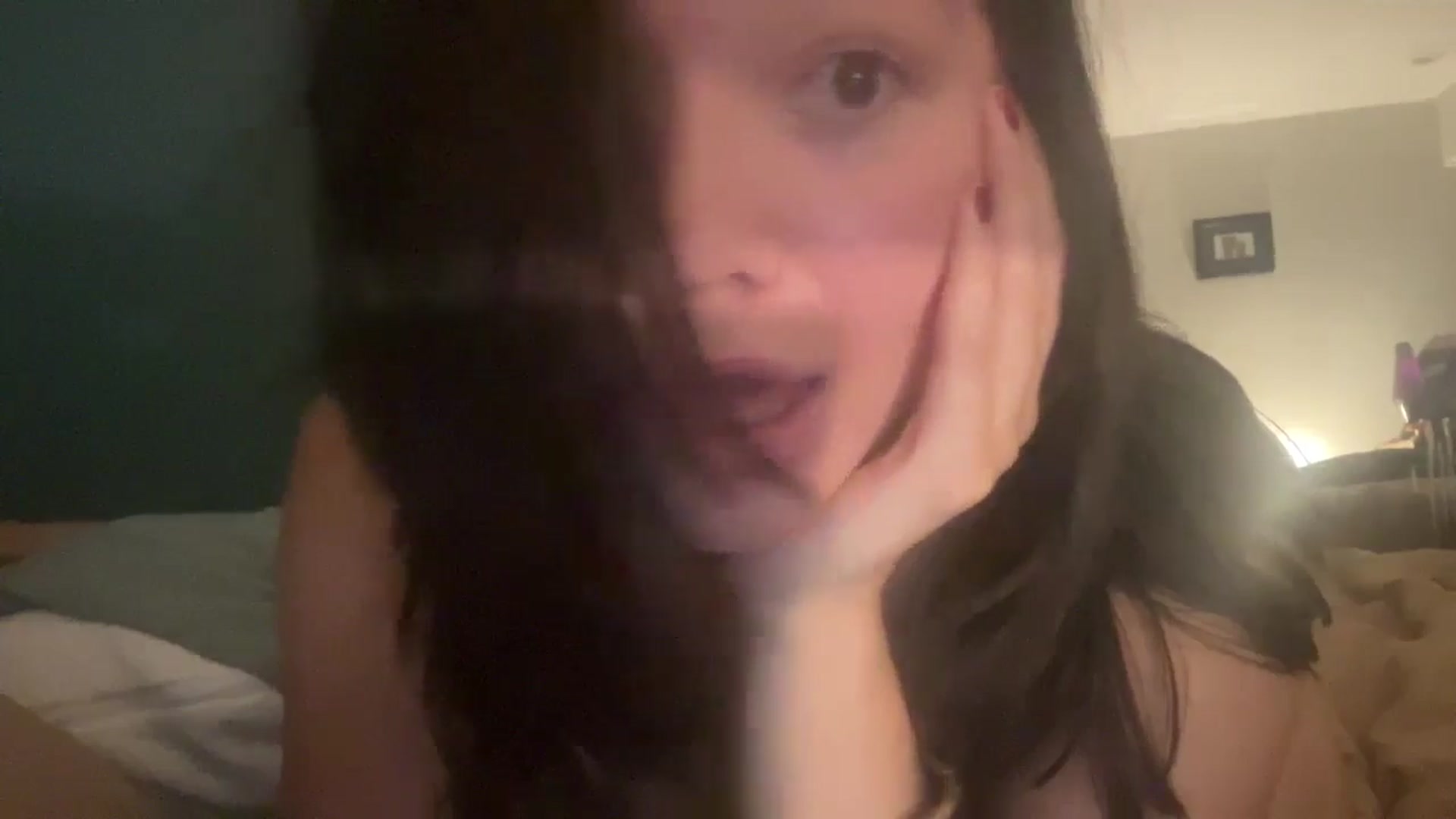 Gallery image thumbnail from imava's myfreecams stream on, 05/08/2024, 07:01 image 15 of 20
