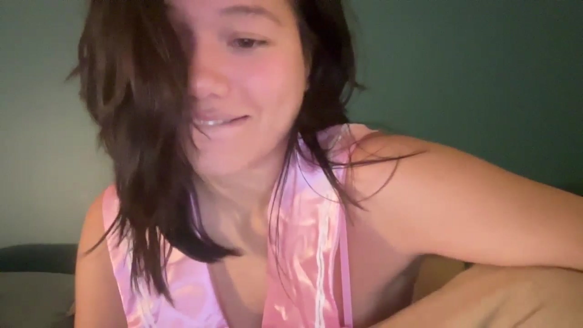 Gallery image thumbnail from imava's myfreecams stream on, 05/10/2024, 24:51 image 17 of 20