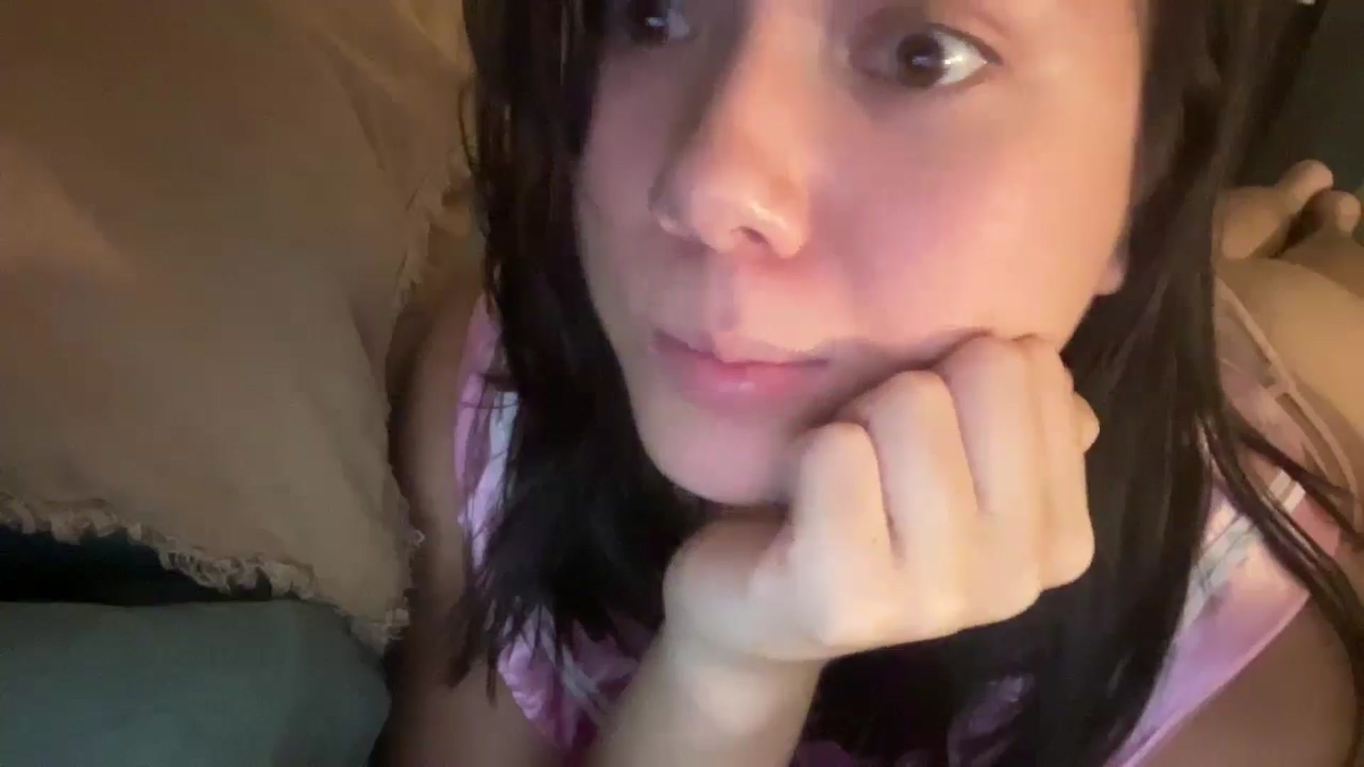 Gallery image thumbnail from imava's myfreecams stream on, 05/10/2024, 24:51 image 7 of 20