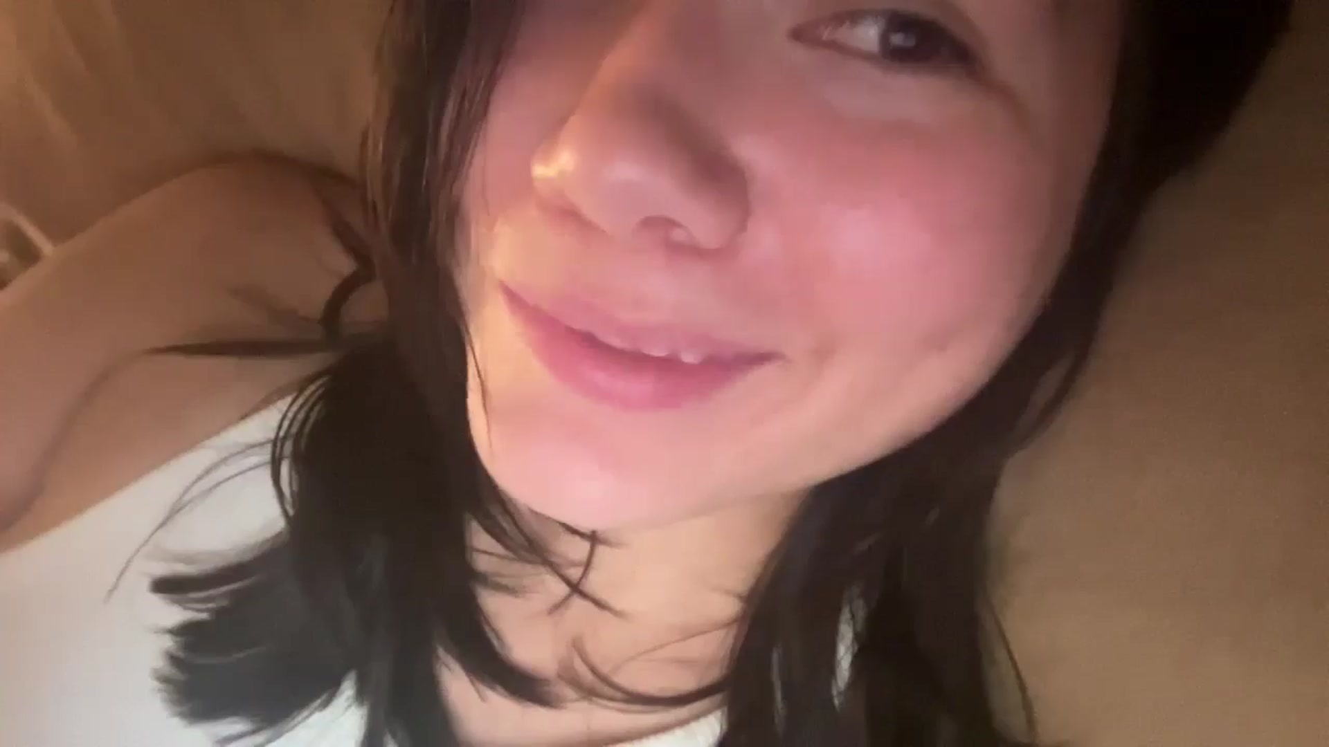 Gallery image thumbnail from imava's myfreecams stream on, 05/10/2024, 10:34 image 9 of 20