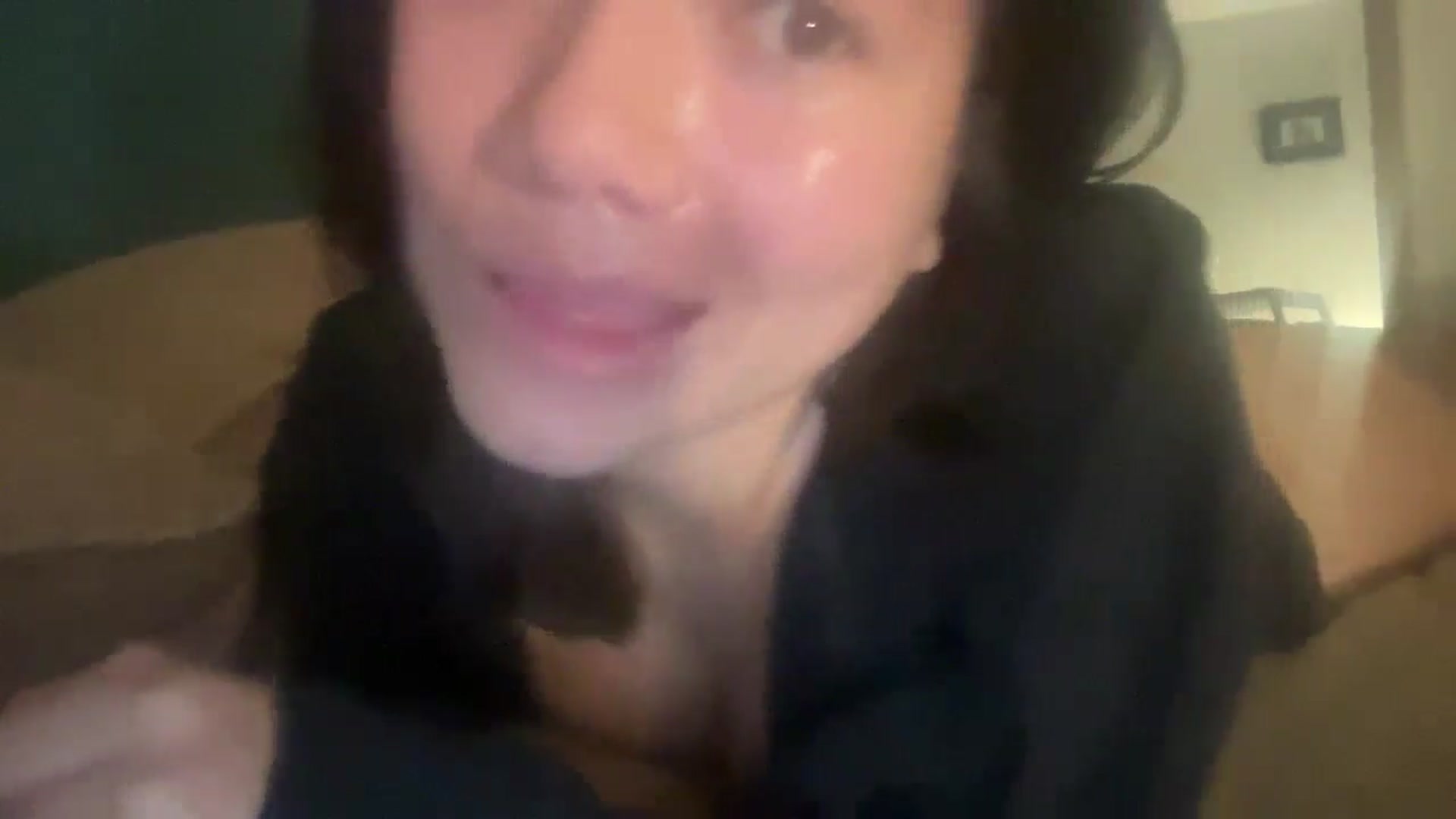 Gallery image thumbnail from imava's myfreecams stream on, 05/13/2024, 08:00 image 16 of 20