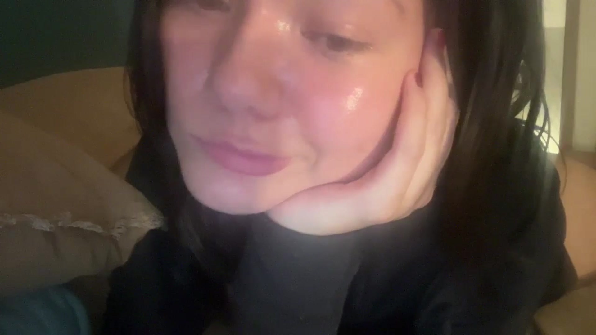 Gallery image thumbnail from imava's myfreecams stream on, 05/13/2024, 08:00 image 11 of 20